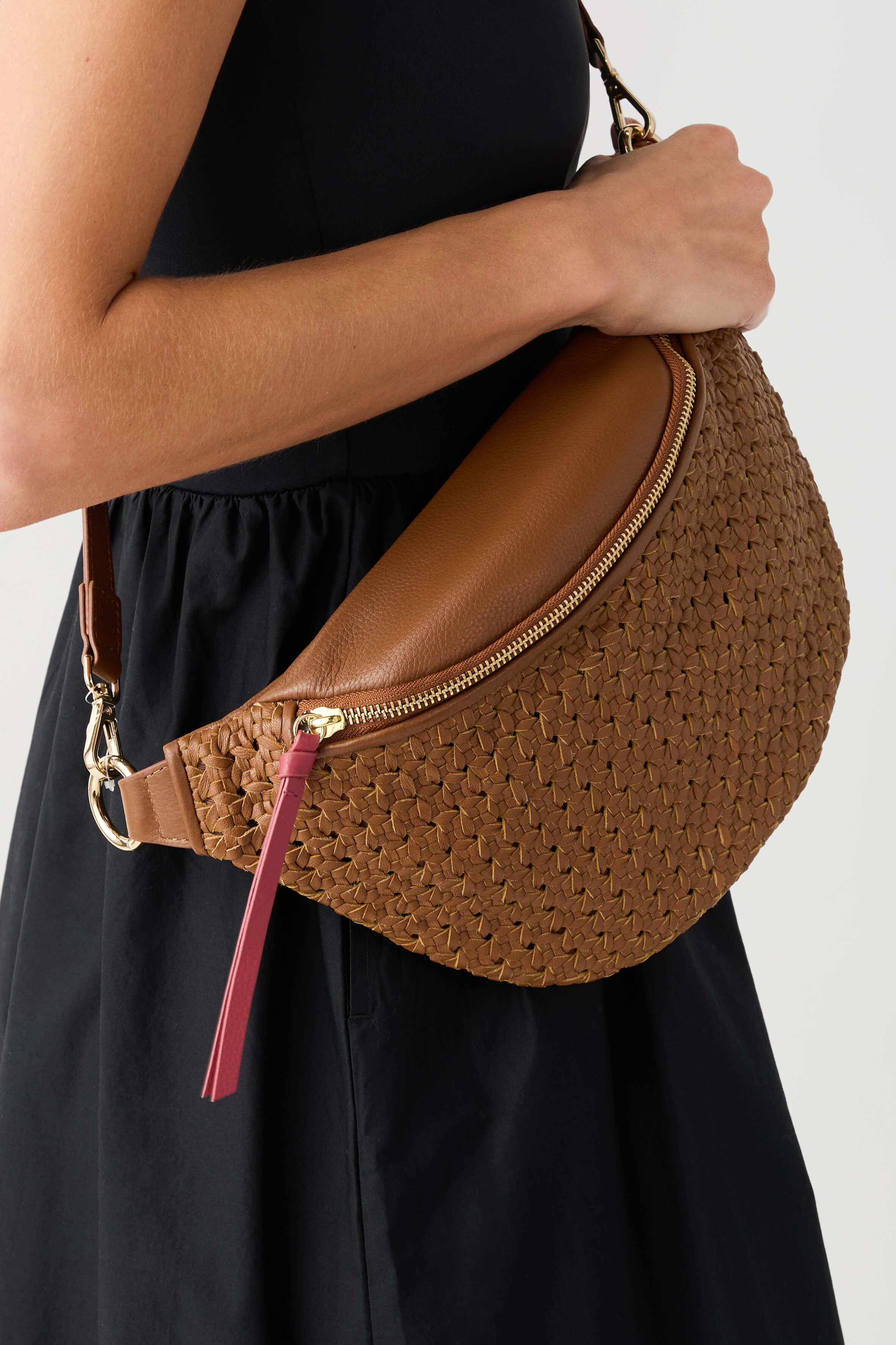 Capital Z The Harbour Sling | Social Threads