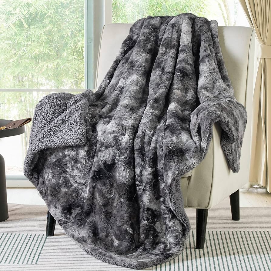 Bedsure Fuzzy Blanket Twin Size - Grey, Soft and Comfy Sherpa, Plush and Furry Faux Fur, Reversib... | Amazon (US)