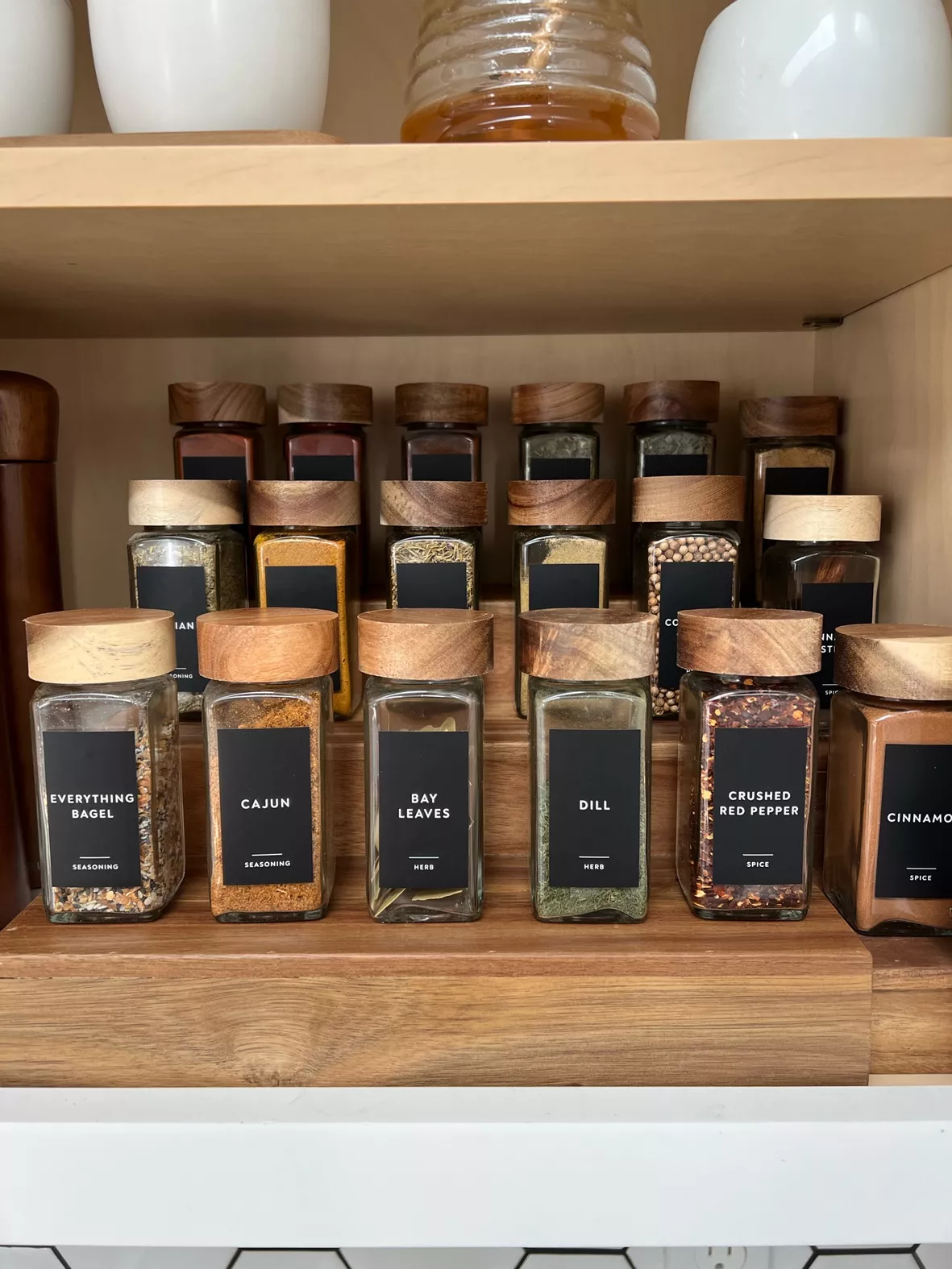 NeatMethod Glass Spice Jars with Black Lids, Set of 10 + Reviews