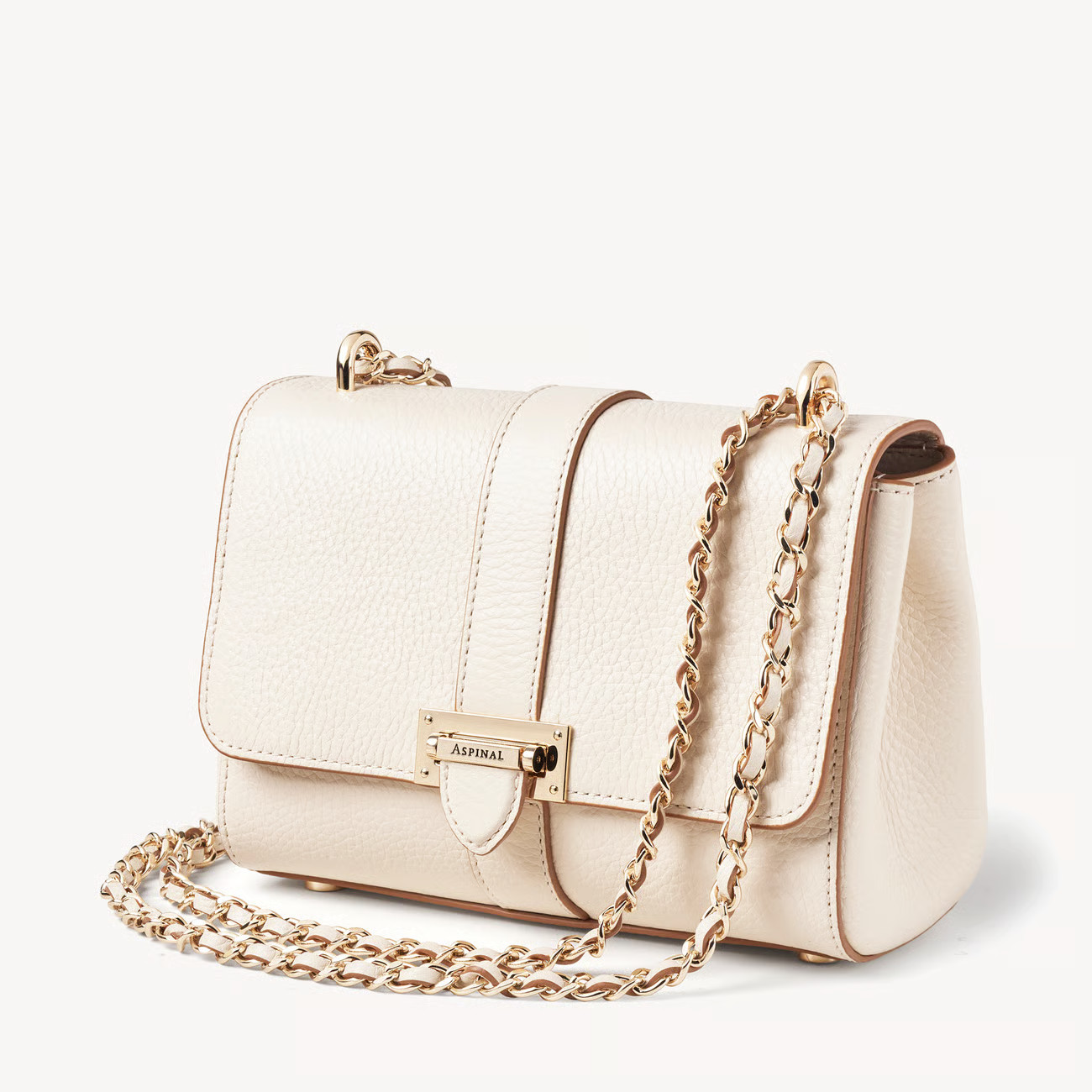 Lottie

        
            
            Ivory Pebble | Aspinal of London US