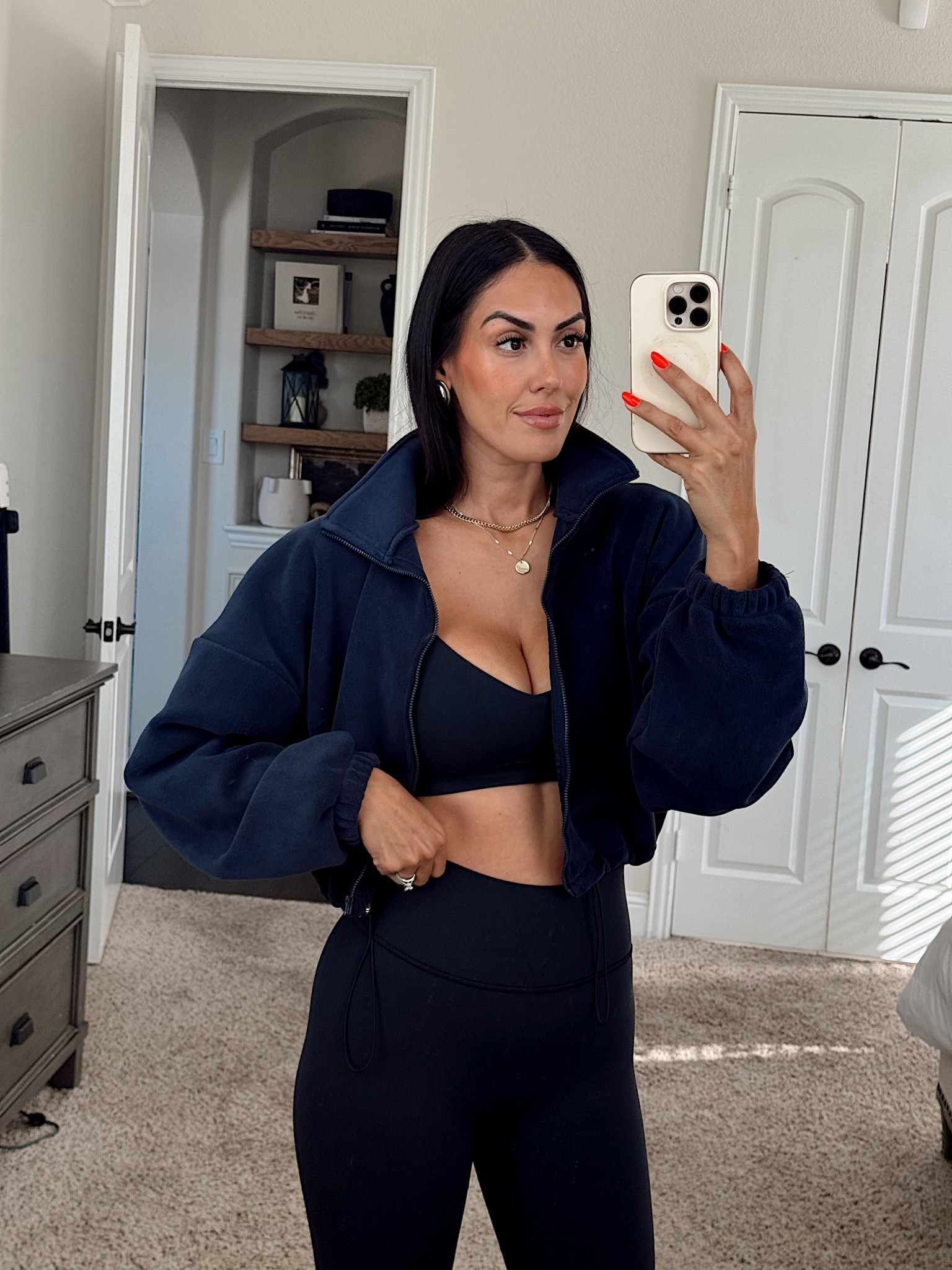 Medium bra
Small jacket
Xs leggings 

#LTKgrwm #LTKfitnessgoals