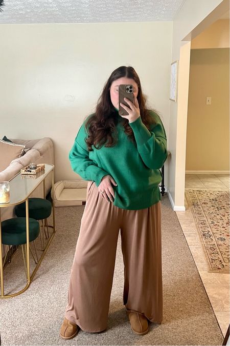 @foxandluxe Winter outfit inspo 🤍 I’m a size 16, 5’6”, 200+ lbs., and have an apron belly! If you have a similar body type we should be friends ☺️

Sharing outfit inspo + my life daily @foxandluxe 

#winteroutfitinspo #size16 #curvyoutfitinspo  

#LTKfindsunder50 #LTKplussize #LTKstyletip