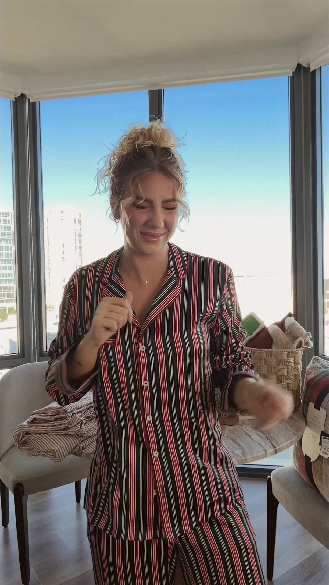 Let’s decorate my apartment for Christmas! I got all the decor from tjmaxx 

#LTKHoliday #LTKSeasonal #LTKHome