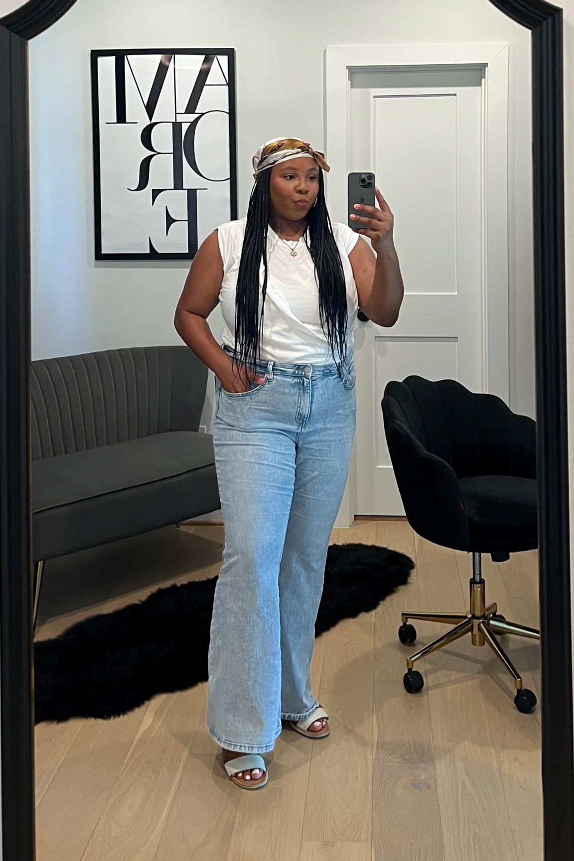 I love these light wash high rise jeans from Target! They’re currently on sale for $15!! 

#LTKMidsize #LTKSummerSales #LTKSaleAlert
