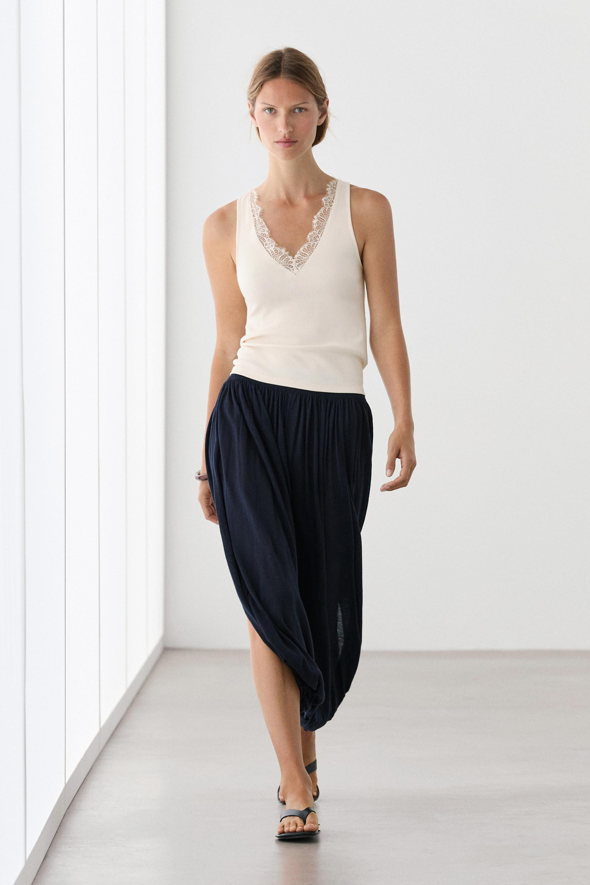 V-neck top with lace detail | Massimo Dutti US