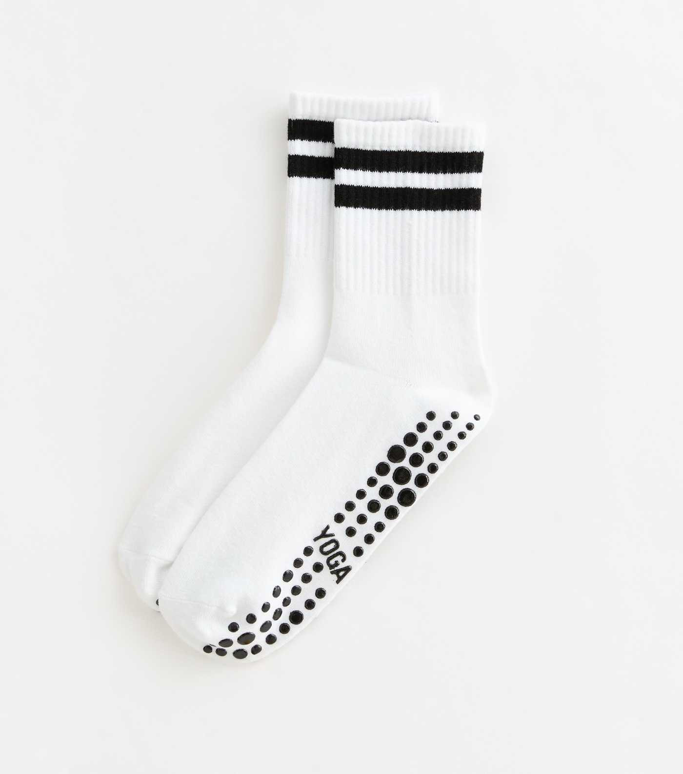 White Grippy Pilates Socks | New Look | New Look (UK)