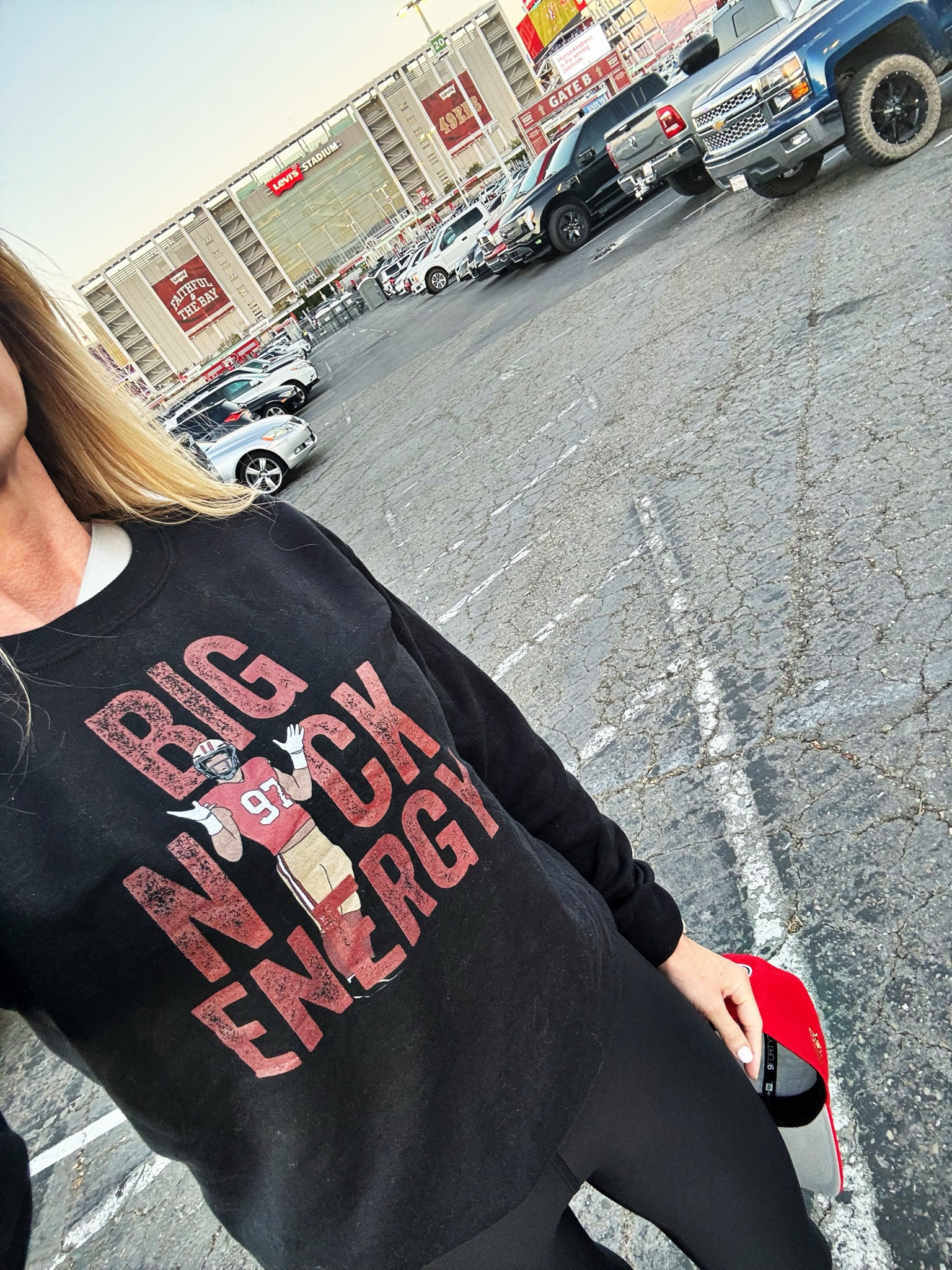 First game of the season - a win!! Niners gear is getting washed and dusted off for another amazing year! ♥️🏈

I loooooove this sweater - also have it in white…

#niners #football #footballsweater

#LTKActive #LTKSeasonal