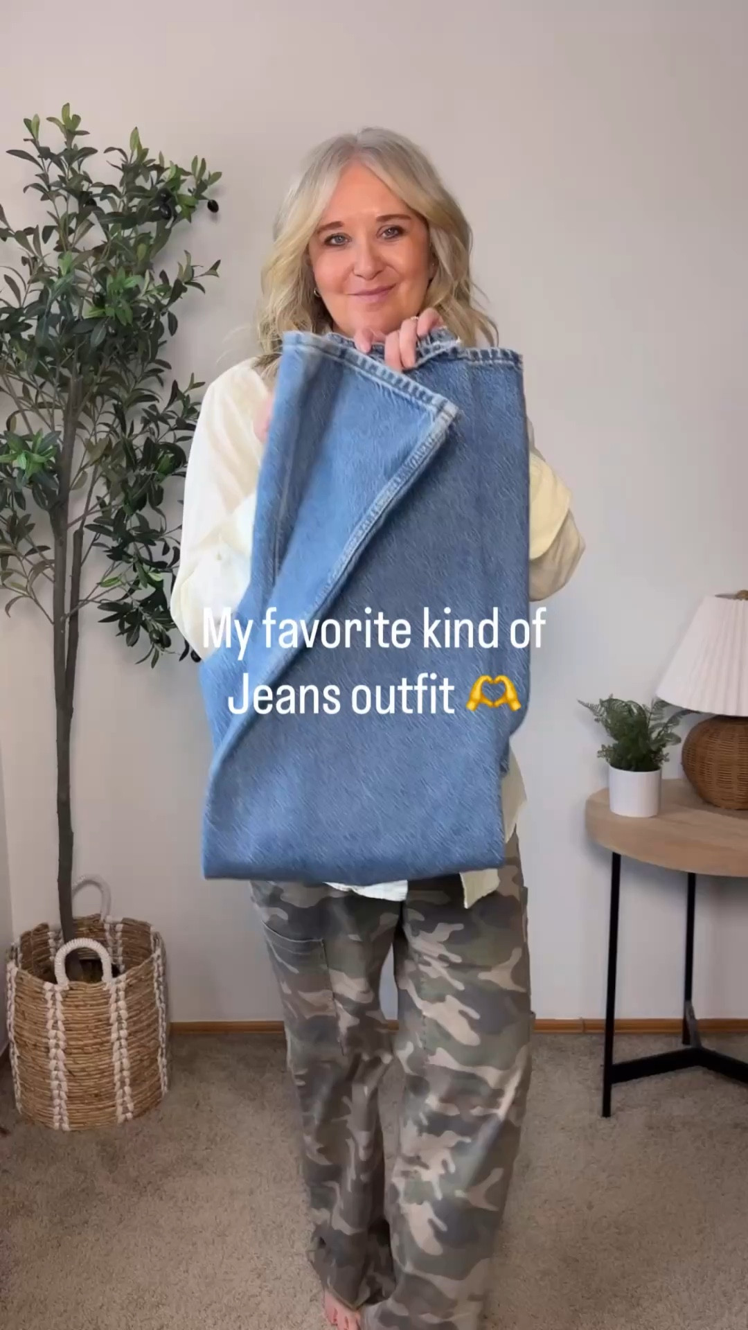 Dinner out with the girls 💕
Sweater size large, jeans sized one

#LTKdayinmylife #LTKootd #LTKOver40