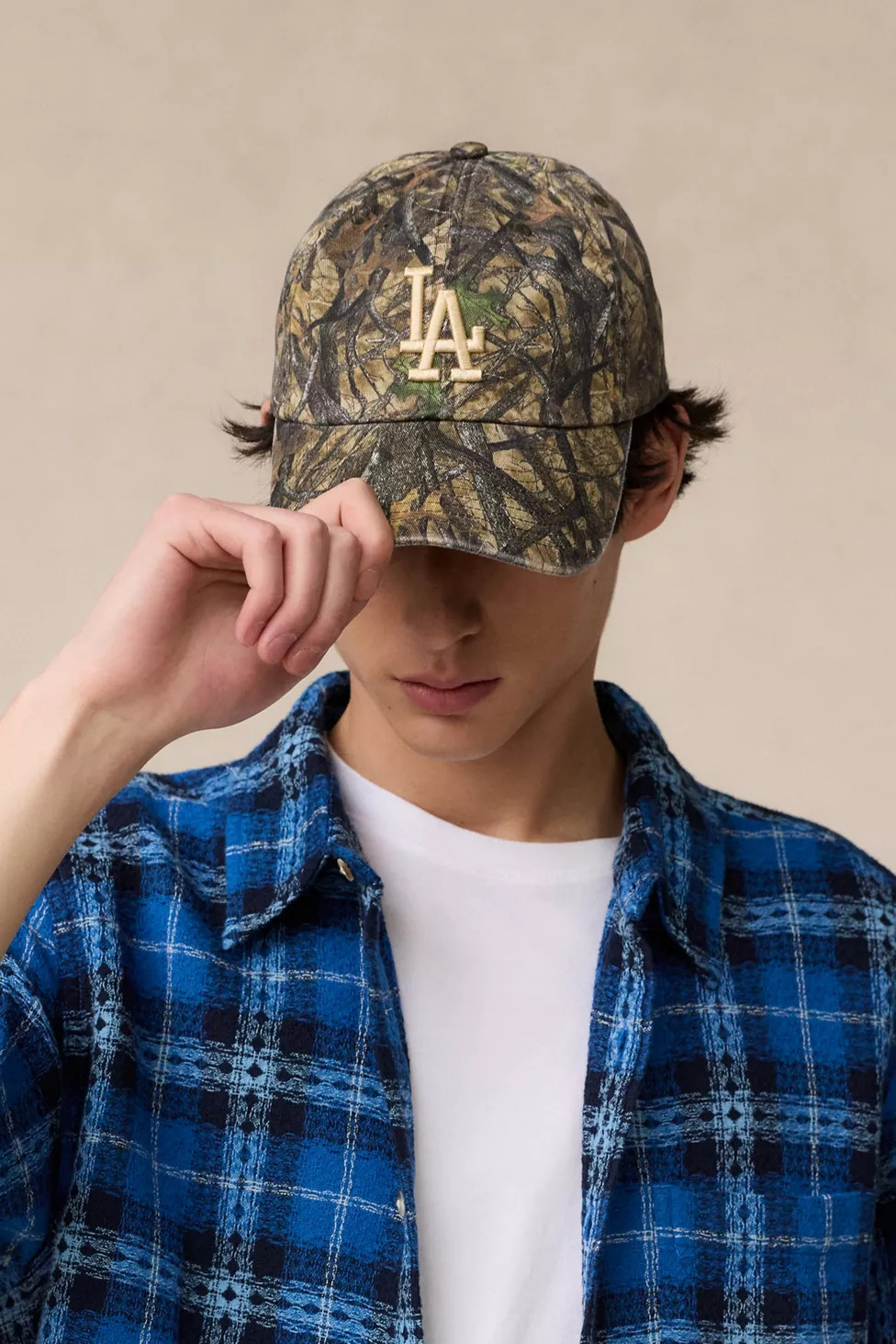 Mitchell & Ness MLB Los Angeles Dodgers Camo Dad Hat | Urban Outfitters (US and RoW)