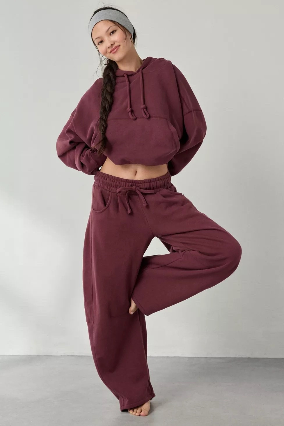 Autumn Fall season unlocked ✅ This matching set is the perfect mix of comfy + cute. The oversized cropped hoodie and wide-leg sweatpants give that effortless off-duty vibe, while the deep plum color makes it feel elevated.

Colors available. Urban Outfitters US+UK options are tagged. 

I’ve tagged the exact set when available and also added similar styles so you can grab the look even if it sells out. Links are always updated so you’ll never miss out!