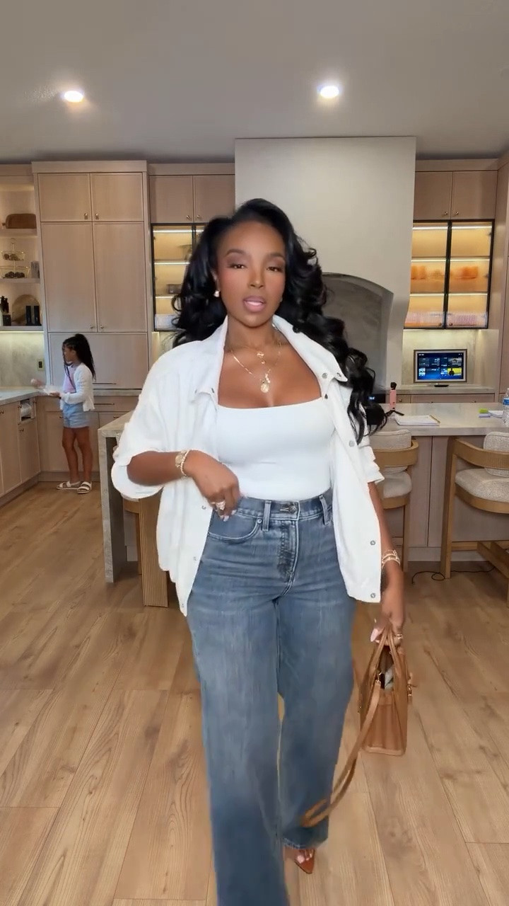 Elevated denim outfit✨

everyday outfit, casual chic outfit, jeans outfit, denim outfit inspiration, white tank outfit, lightweight jacket, elevated casual style, mom style, fall transition outfit, wardrobe basics, petite fashion, everyday style

Scroll to shop! ✨ Everything from this look is linked below. 👇🏽

Wearing: Size Small/4 | 5’4” | 140 lbs | 34D-27-40

Download the FREE LTK app & follow @kirasfashionfinds to shop all my daily finds.

#LTKPetite #LTKStyleTip #LTKSeasonal

#LTKootd #LTKMidsize