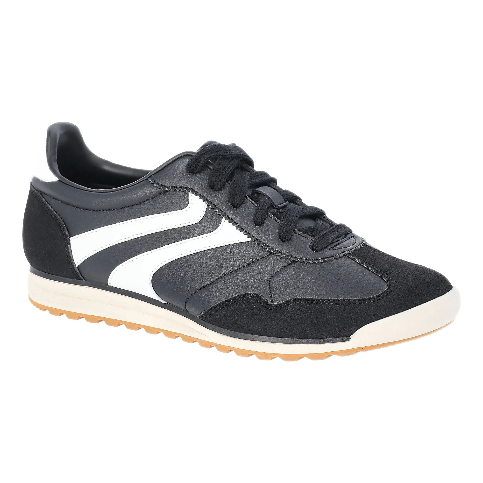 No Boundaries Women s Retro Lace-Up Sneakers | Walmart (US)