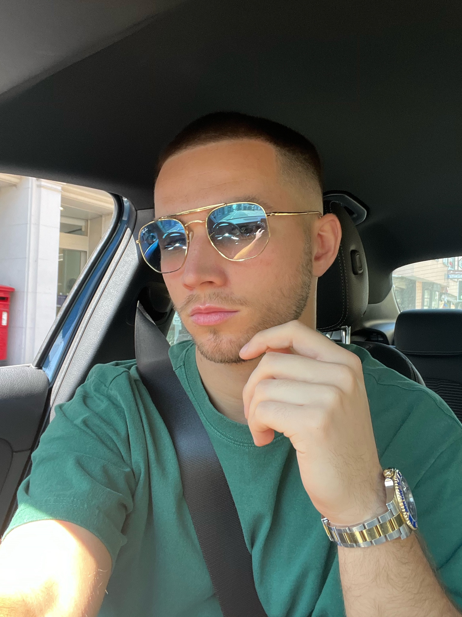 Ray-Ban Sunglasses

#LTKstyletip #LTKSeasonal #LTKtravel