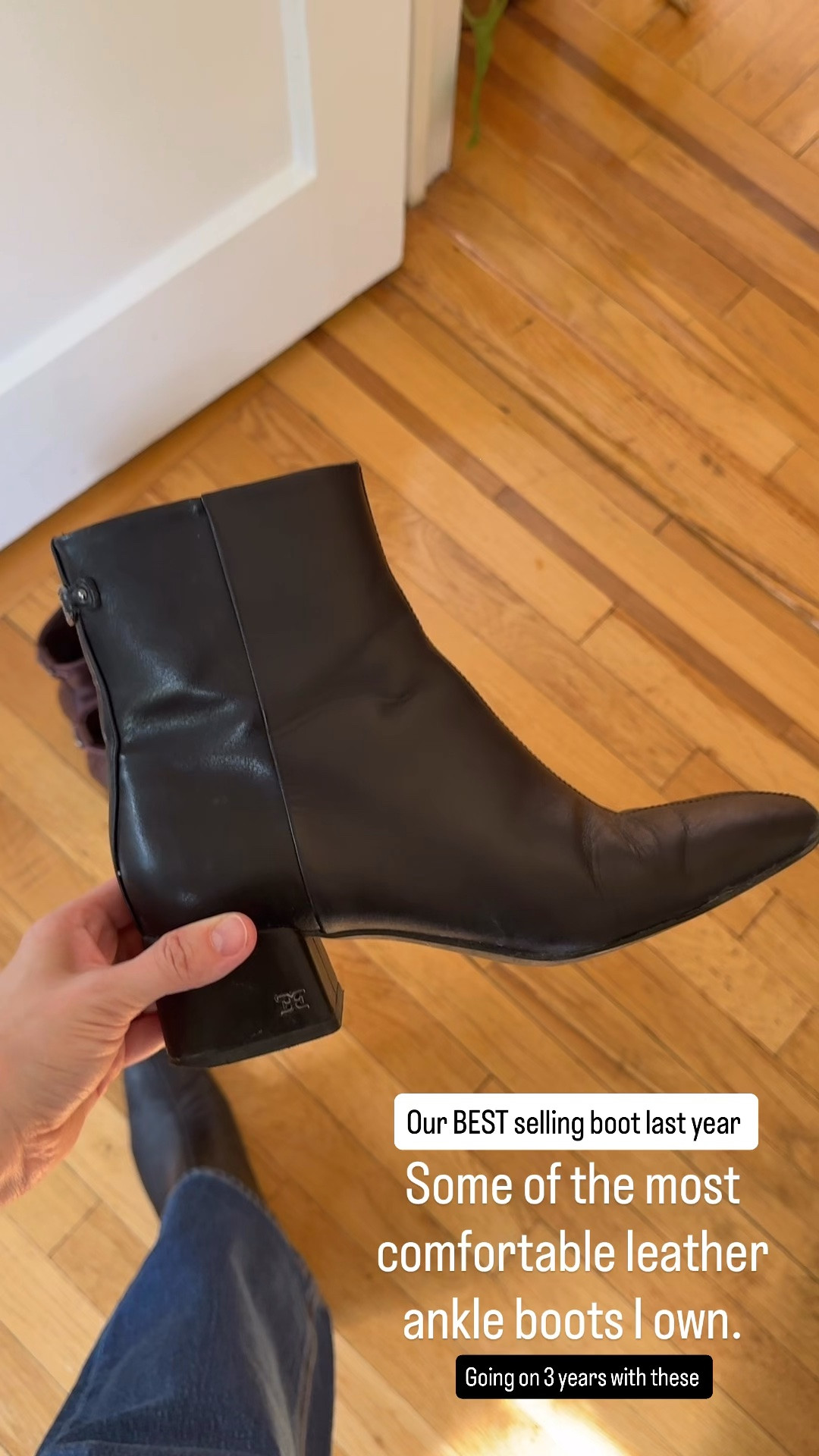 The comfiest leather ankle boots! Wearing for the 3rd year in a row. Size up 1/2 to wear with thick socks. 10k step tested

#LTKSaleAlert #LTKSeasonal