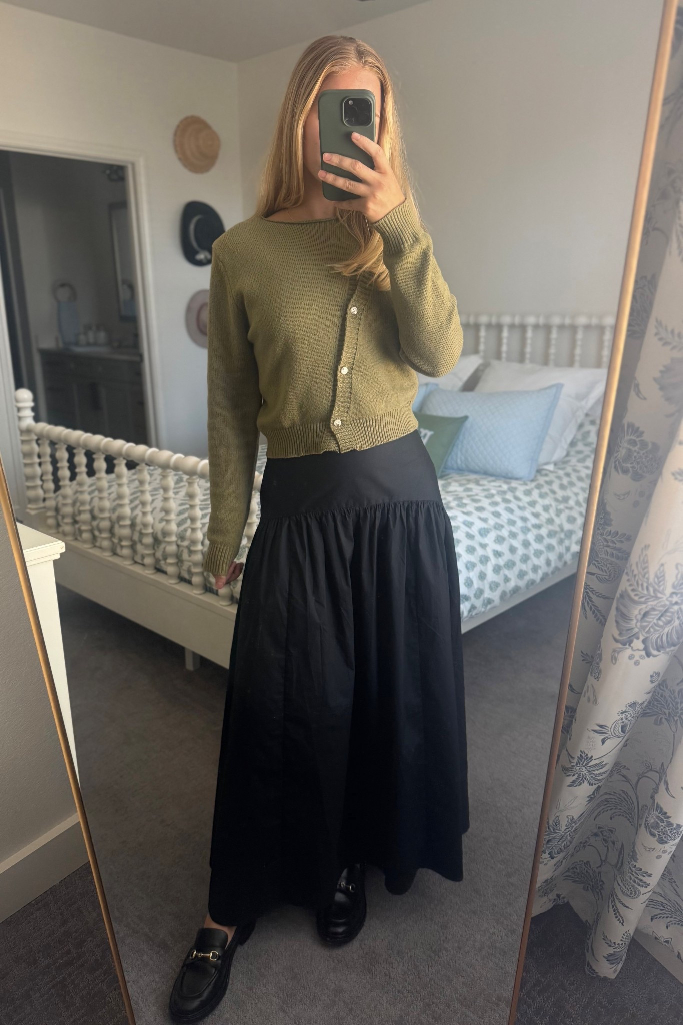 Fall Work Fit

Black skirt
Long black skirt
Black maxi skirt
Midi skirt
Drop waist skirt
Few moda skirt
Black loafers
Madewell shoes
Madewell loafers
Women’s loafers
Work shoes
Women’s work shoes
Green sweater
Asymmetrical sweater
Asymmetrical top
Olive sweater
Green cardigan
Fall outfit
Fall style
Work outfit
Work clothes
Office outfit
Office style
Easy work outfit

#LTKWorkwear #LTKStyleTip #LTKFindsUnder100