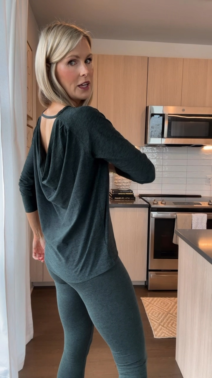 These new @spanx leggings are SO GOOD! They lift and smooth while remaining incredibly comfortable. You could easily wear these to yoga, pilates, or just lounging around at home. I have the leggings and top in a size small. Use code ANNADALYXSPANX and save 15%!! #SpanxPartner 

#LTKOver40 #LTKStyleTip #LTKActive