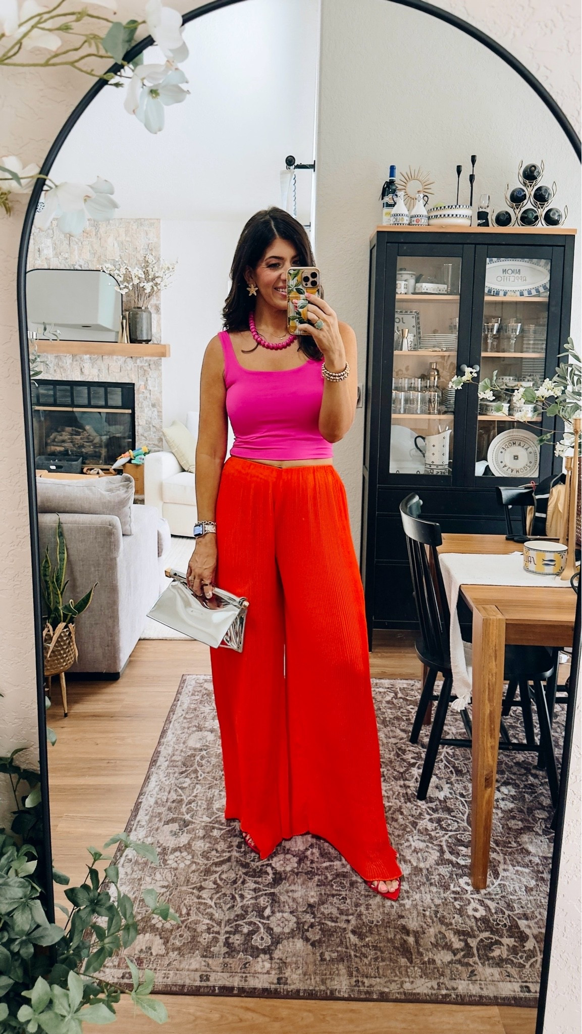 In a large tank
Medoum plisse pants (size up if in between)

#LTKMidsize #LTKTall #LTKWedding