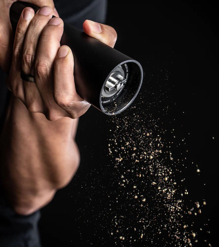 Best Rated Pepper Grinder | MANNKITCHEN | MÄNNKITCHEN