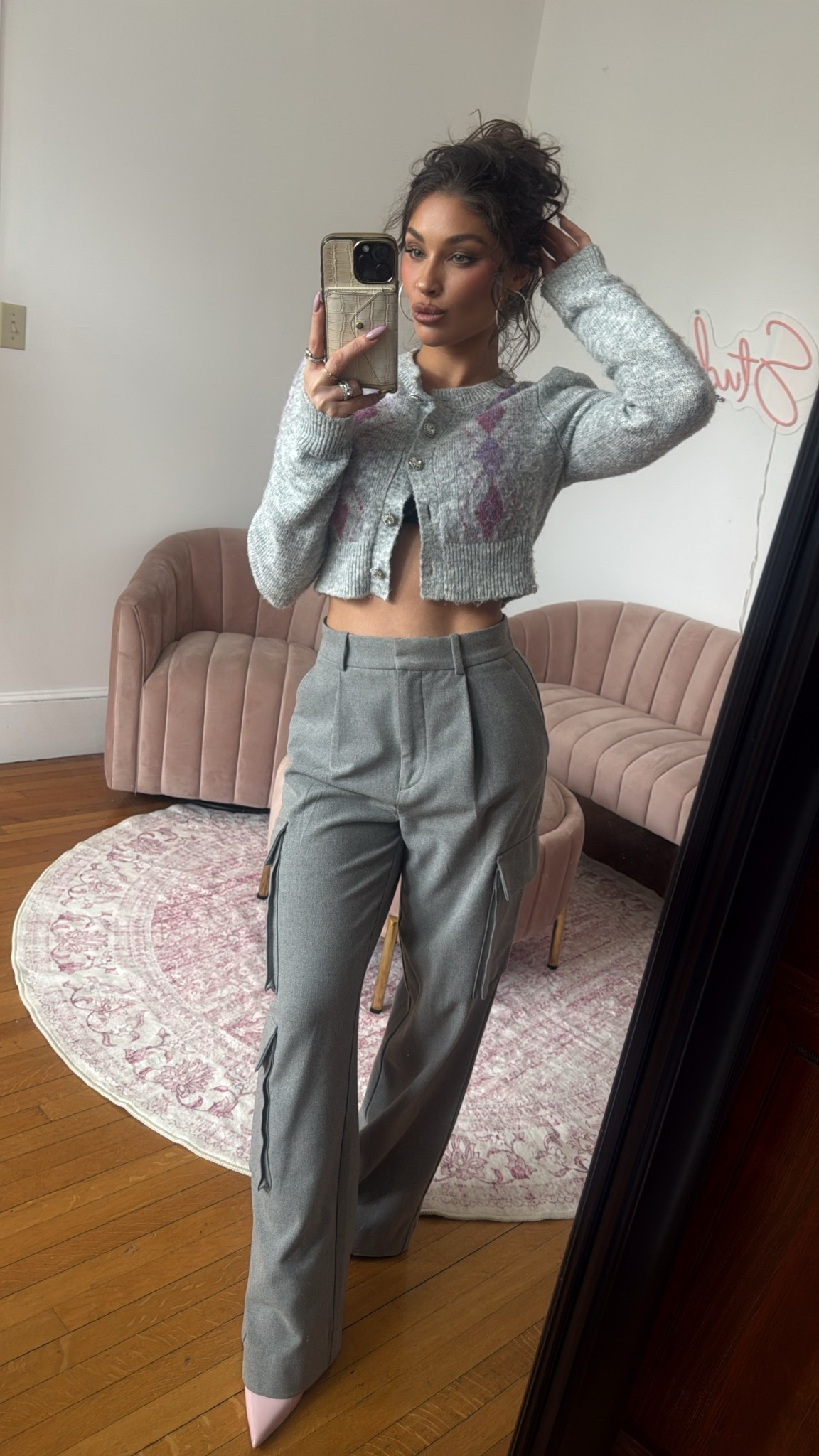 💕🩶 wearing XS Cardigan

#LTKgrwm #LTKootd #LTKWorkwear