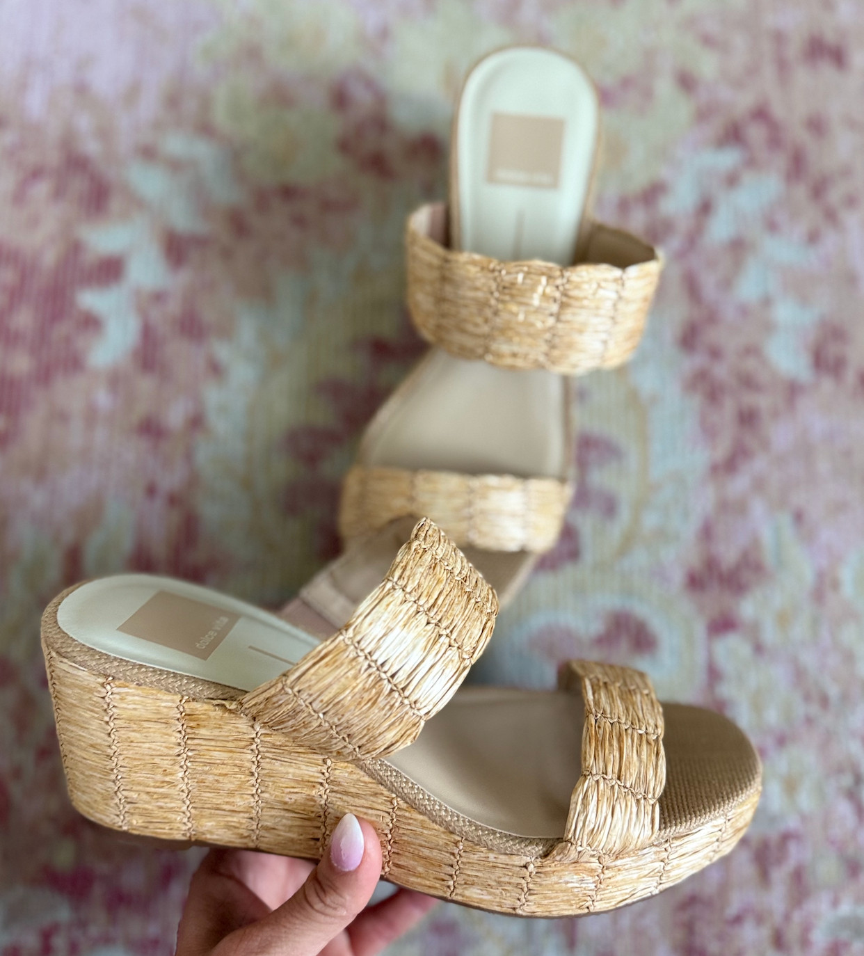 Love these neutral sandals from @dsw for summer! Right now, during the Friends & Family sale, you can use code VIPBESTIES to save 25% off regular + clearance items! Sign into your DSW account for early access starting 5/20! Public access begins 5/21. #MyDSW #ad  

 