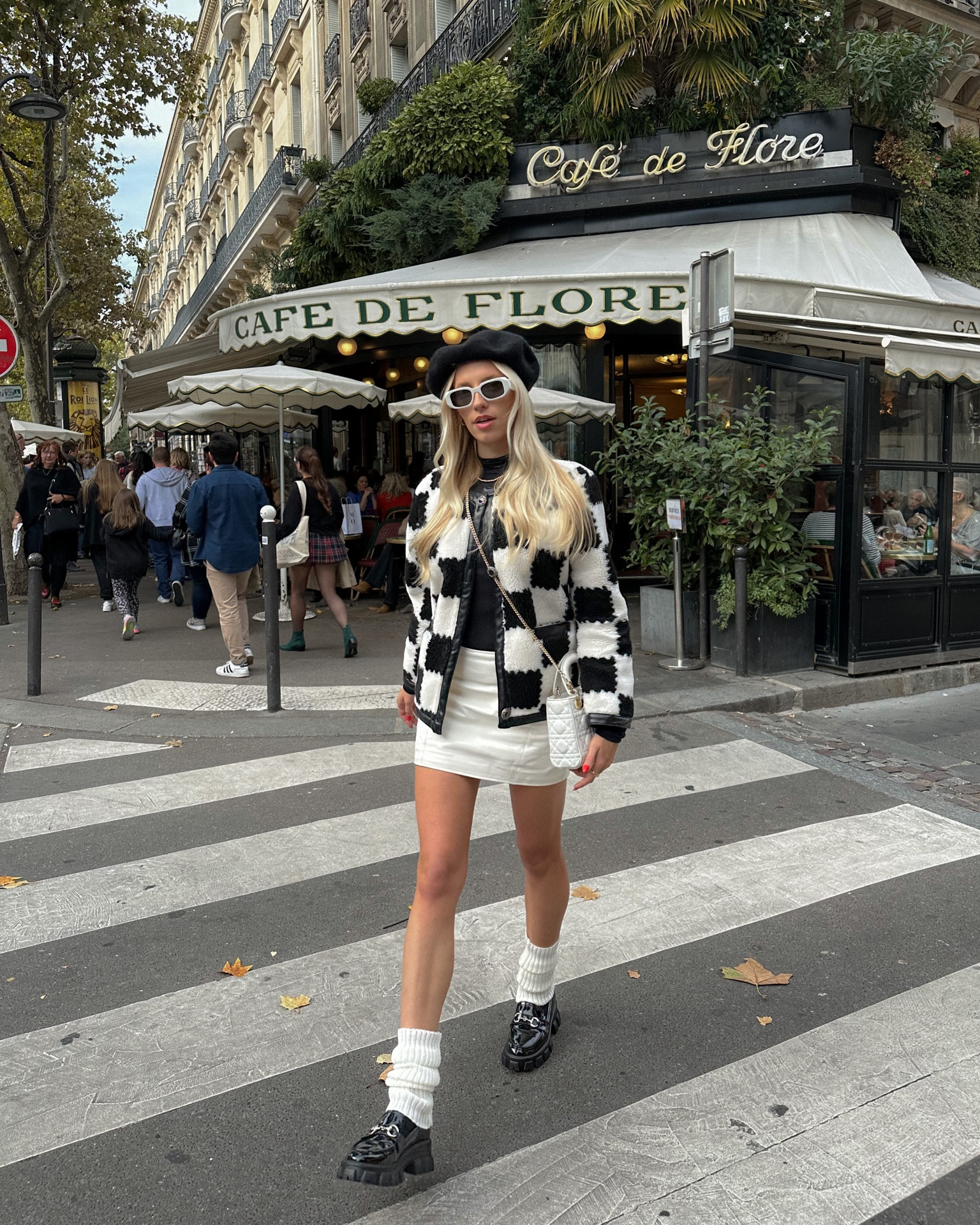 Paris café outfit 🤍✨
