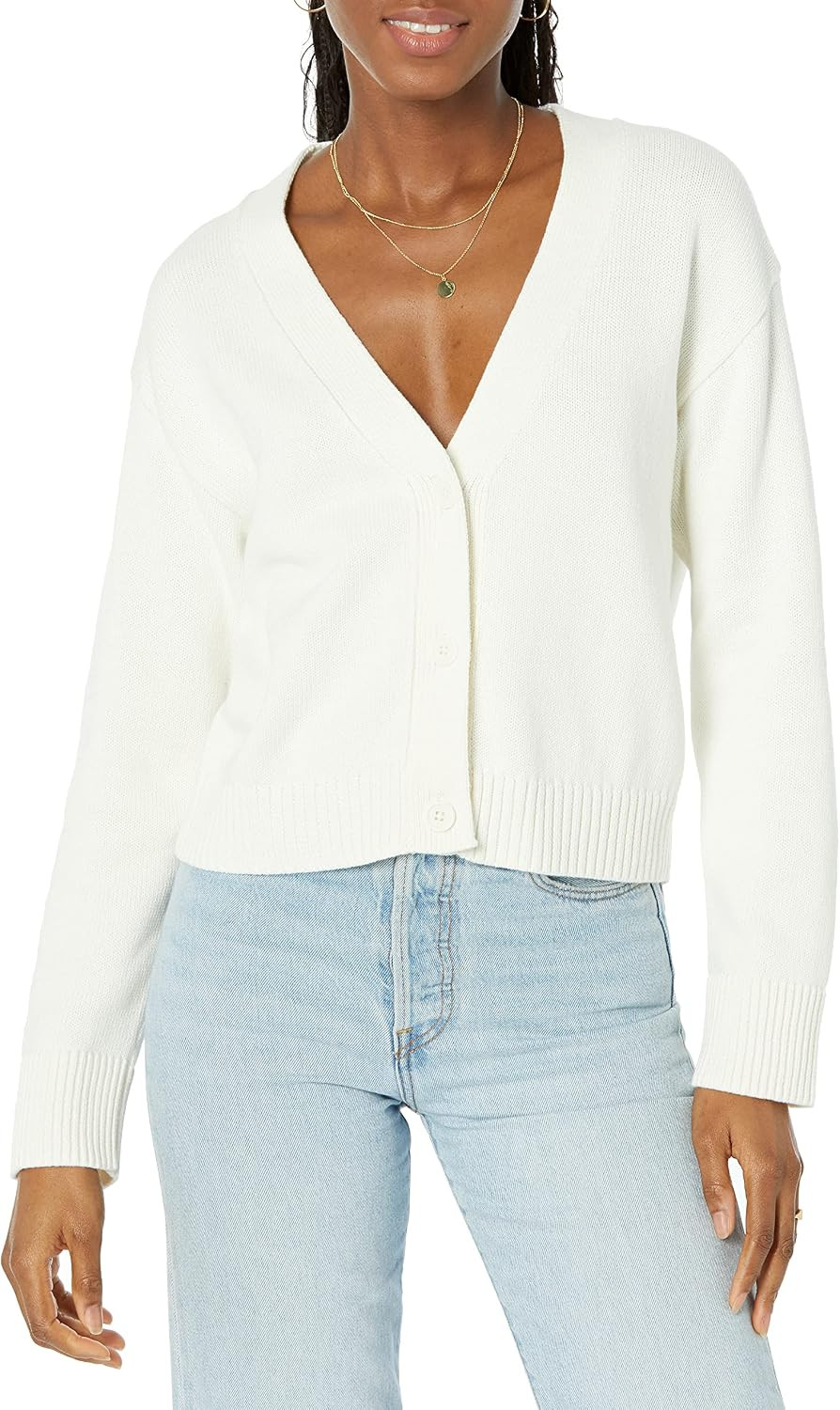 Amazon Essentials Women's 100% Cotton Relaxed-Fit V-Neck Midweight Cardigan Sweater | Amazon (US)