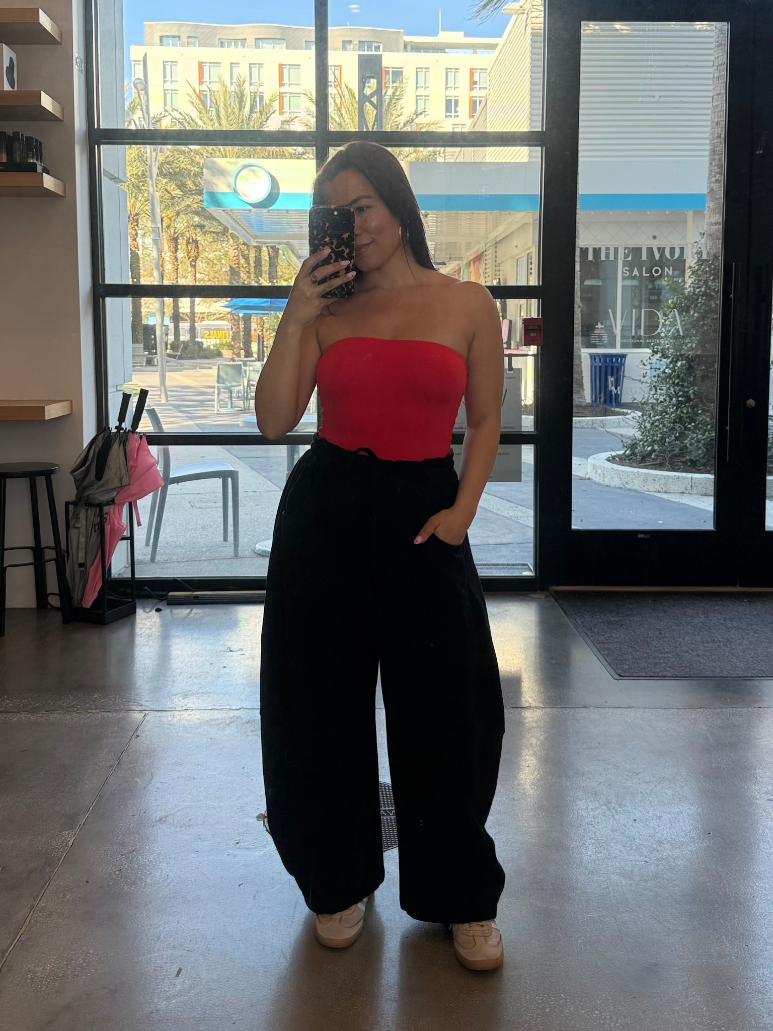 Wearing a medium in the @amazon top and medium in the @urbanoutfitters bottoms (I’m 5’2 and length is perfect)

#amazonfinds #urbanoutfitters #tubetop #redtops #sweatpants #casuallooks #easyoutfits #pants #petite #dailywear #ootd

#LTKootd #LTKActive #LTKPetite
