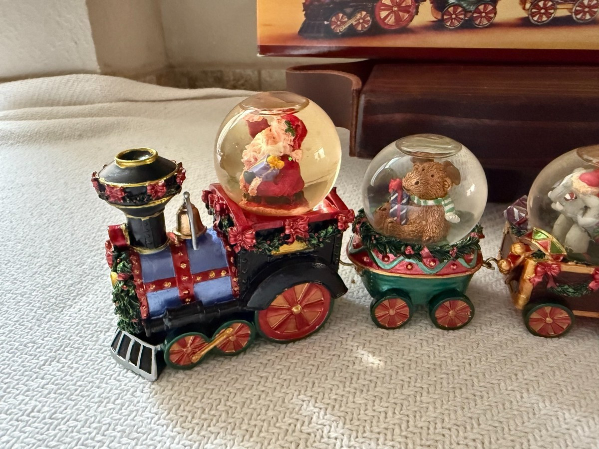 Mini Waterglobe Train Set 451919 Water Snow Globe Christmas Kirkland Signature | eBay US