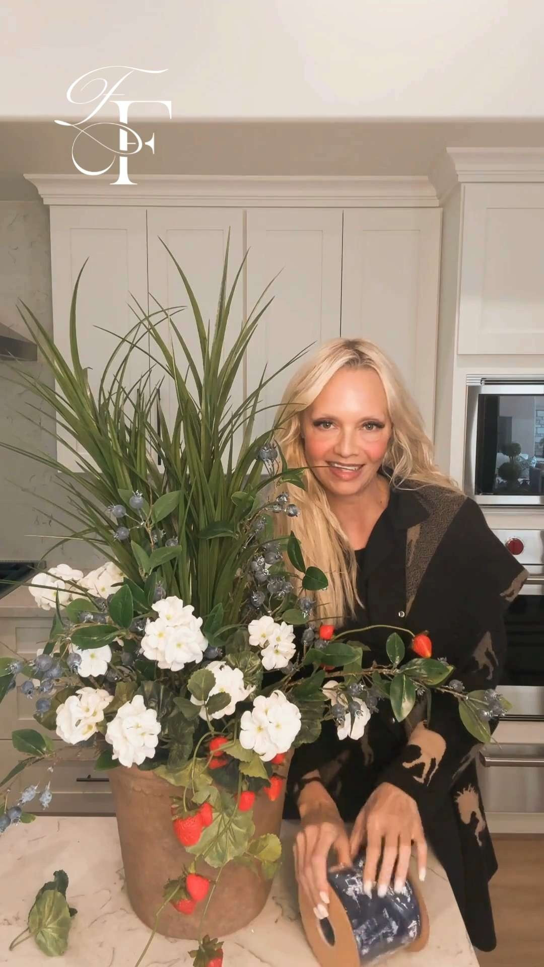 Outdoor FAUX flower patio pots

Faux geraniums, strawberries and blueberry vine for the perfect summer patio pot. The best part, no need to water! #LTKpatio 

 #LTKU #LTKHome