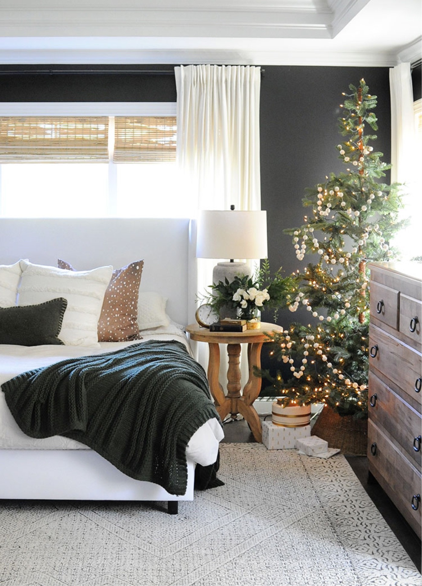 Christmas from a couple years ago… #christmas #christmasbedroom #christmastree

#LTKhome #LTKSeasonal #LTKHoliday