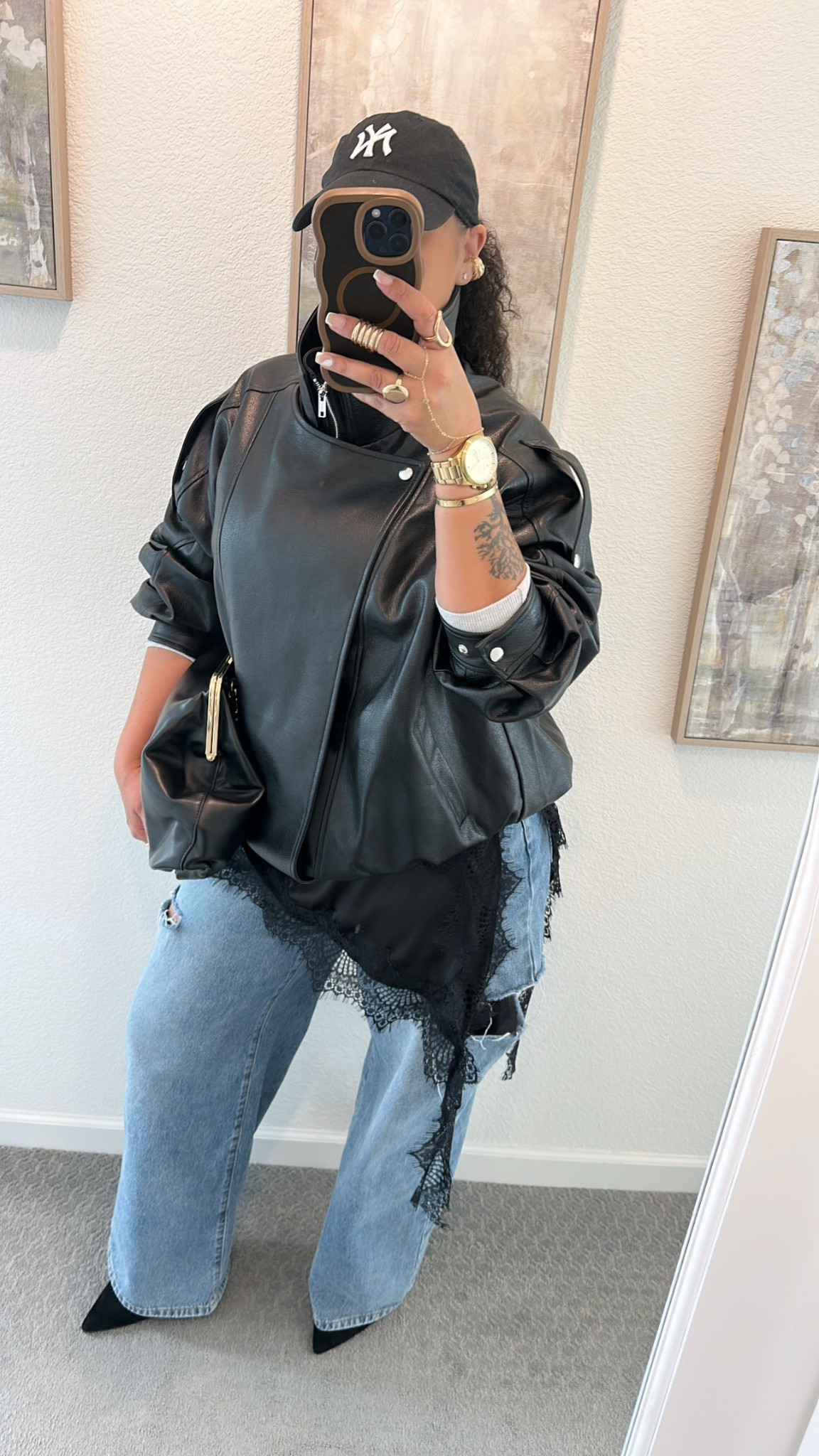 My fav jeans w/ lace 🥰

#LTKMidsize #LTKgrwm #LTKootd