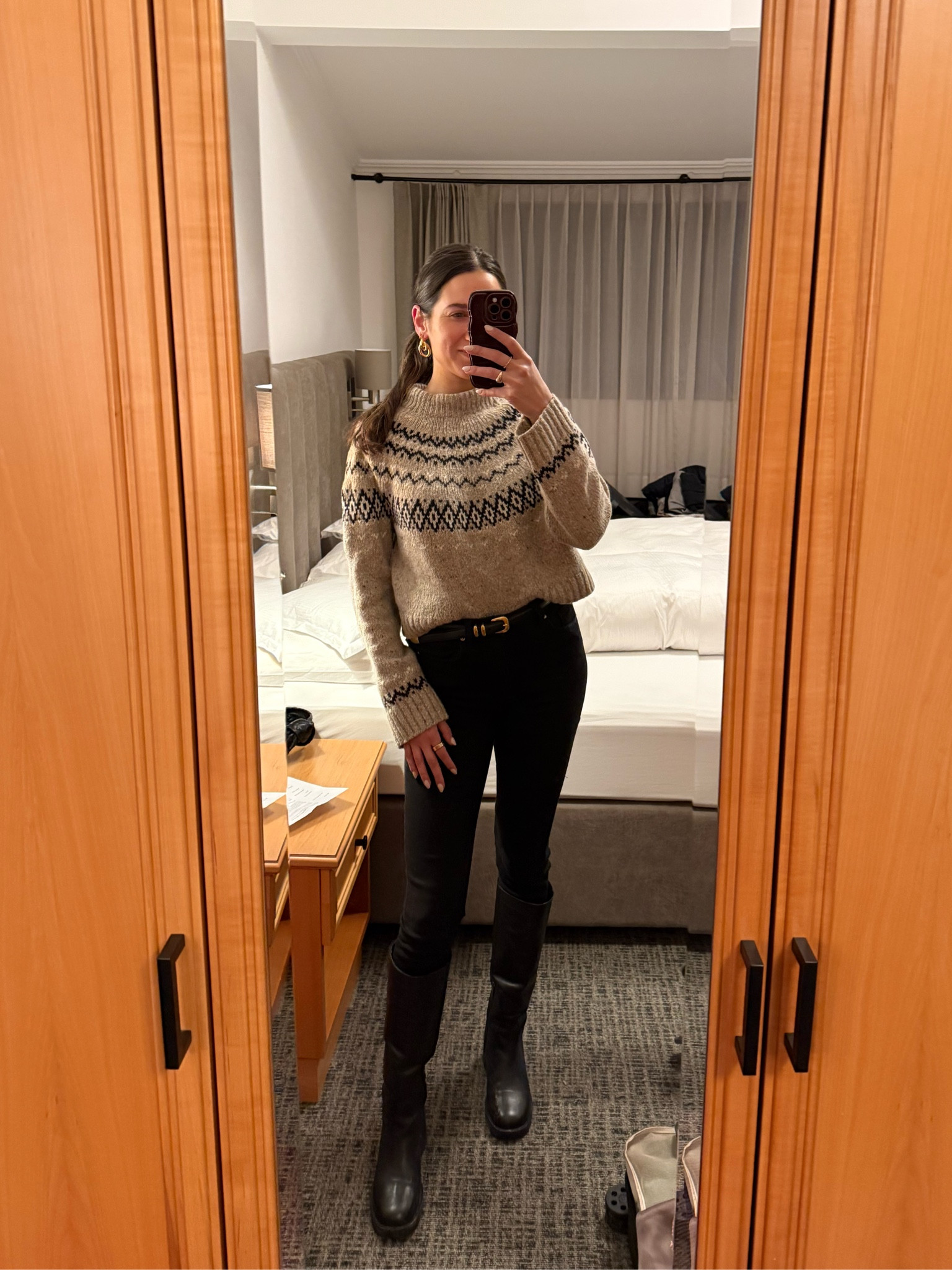 St Anton dinner ootn 🖤 #ltkwinter #skitown #datenight 