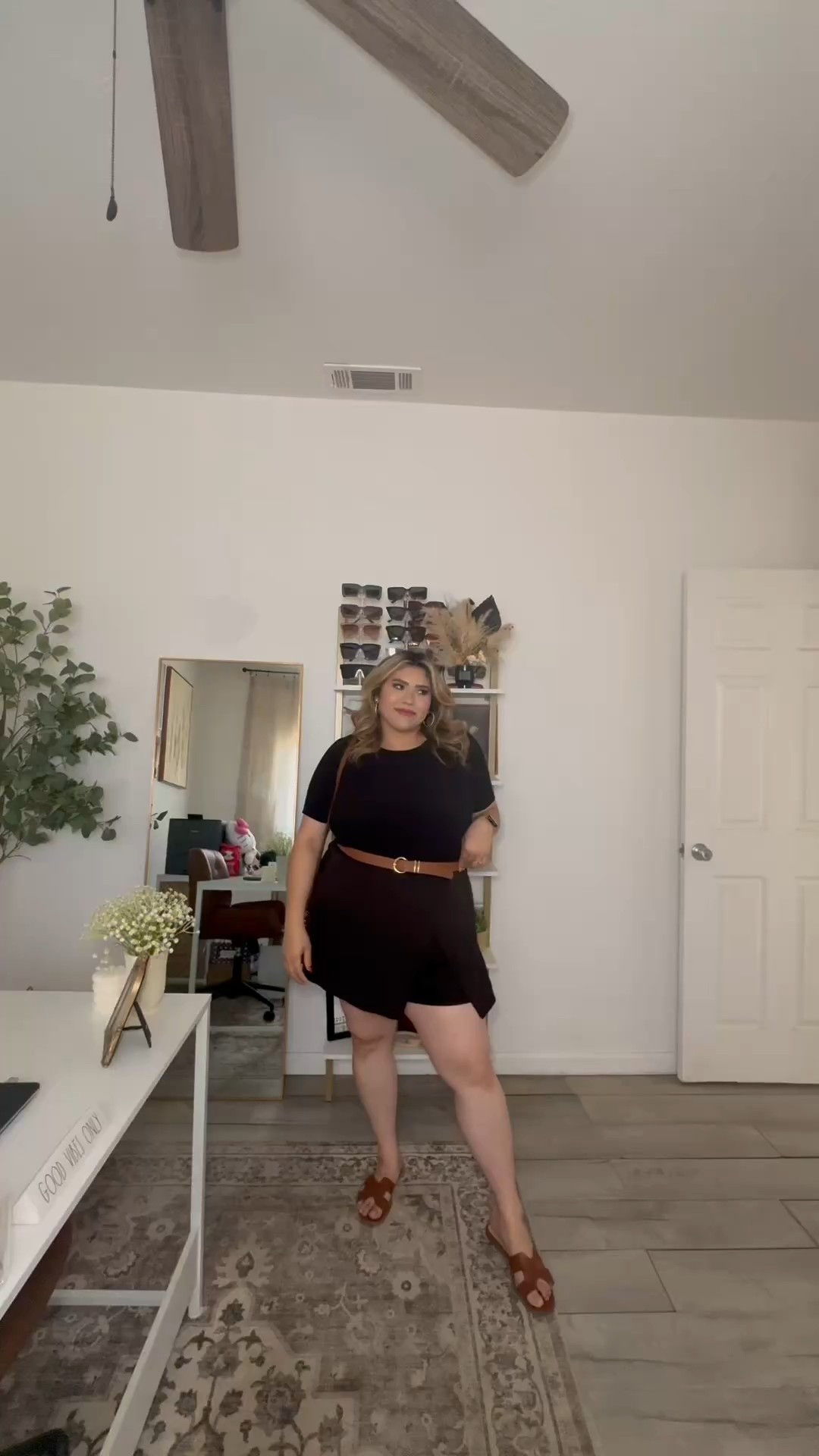 Love how simple but sophisticated this outfit is 🖤👜

#LTKMidsize #LTKPlusSize #LTKStyleTip