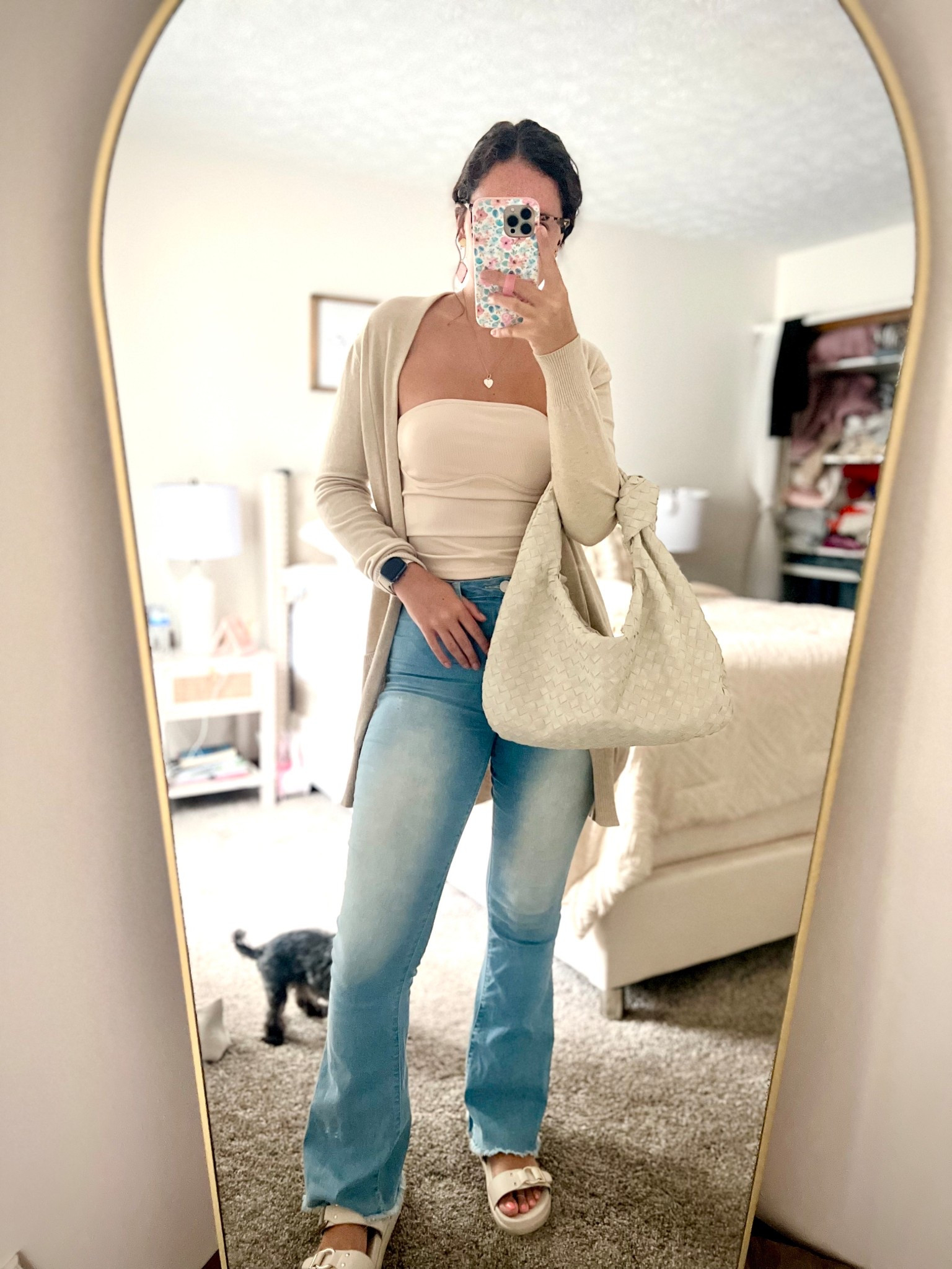 It’s a beige outfit kinda day👜🧸

#LTKStyleTip #LTKBeauty #LTKU