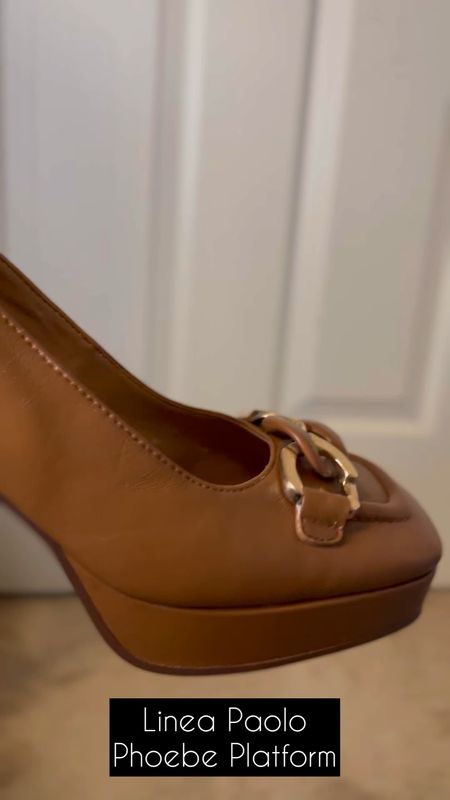 The perfect fall shoe!🤎

Fall footwear. Fall heel. Mule. Fall outfit inspo.



#LTKHoliday #LTKshoecrush #LTKSeasonal