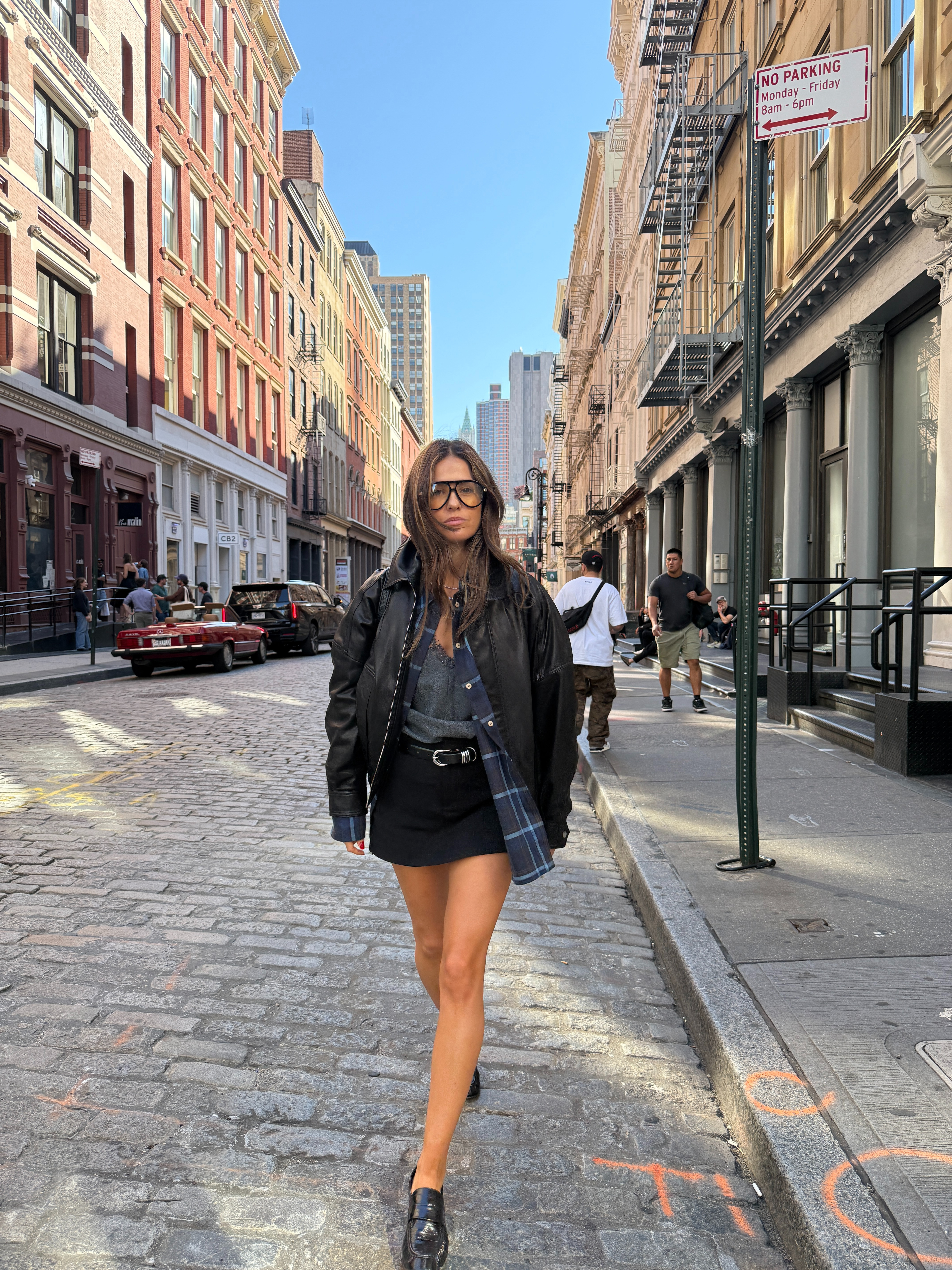 City strolls in my fall uniform 🖤✨ 

 #LTKStyleTip