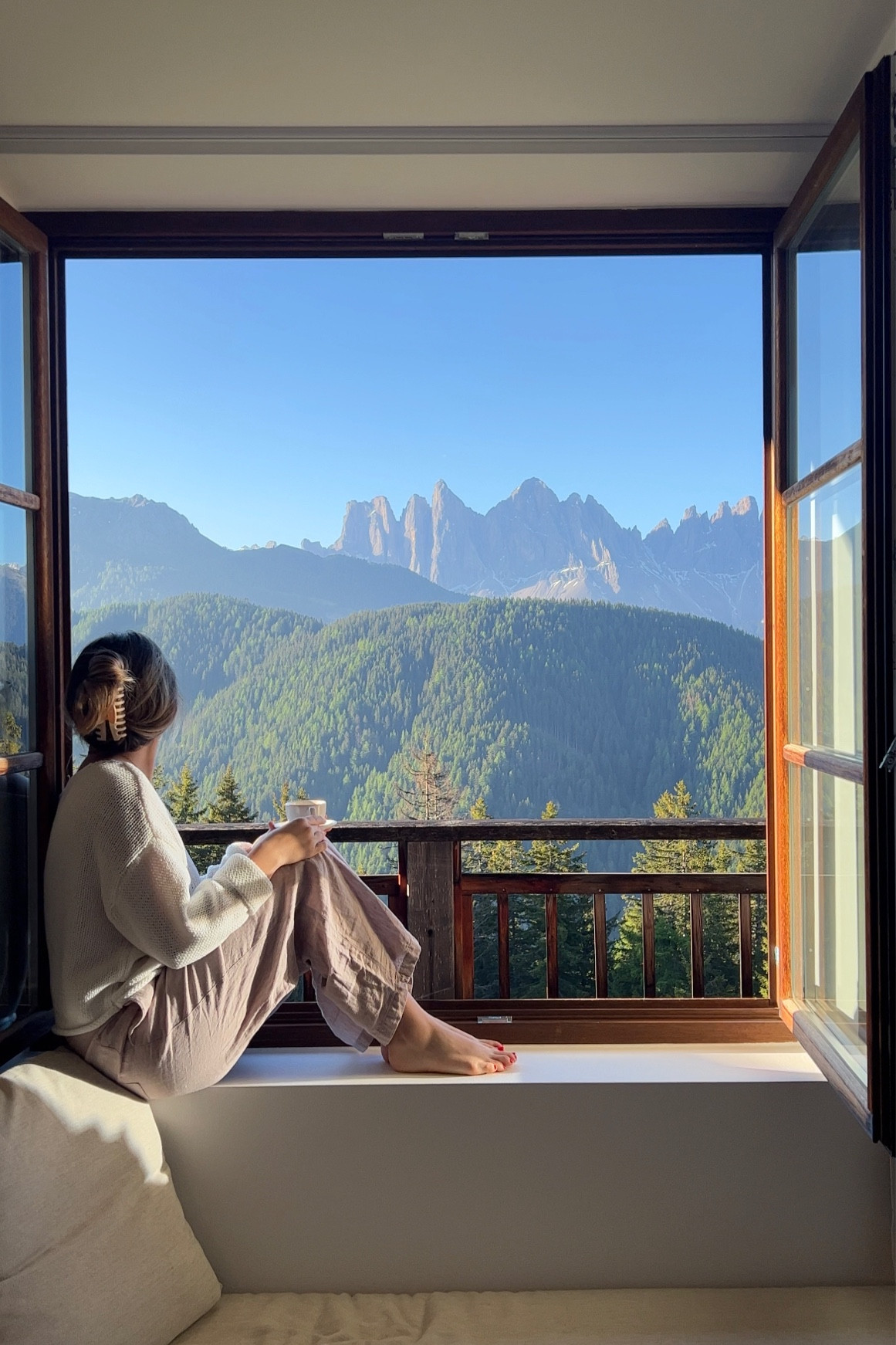 easy summer outfit, linen pant, white sweater, linen pants outfit, comfy summer outfit, summer travel outfit, 

#LTKFind #LTKtravel #LTKunder50