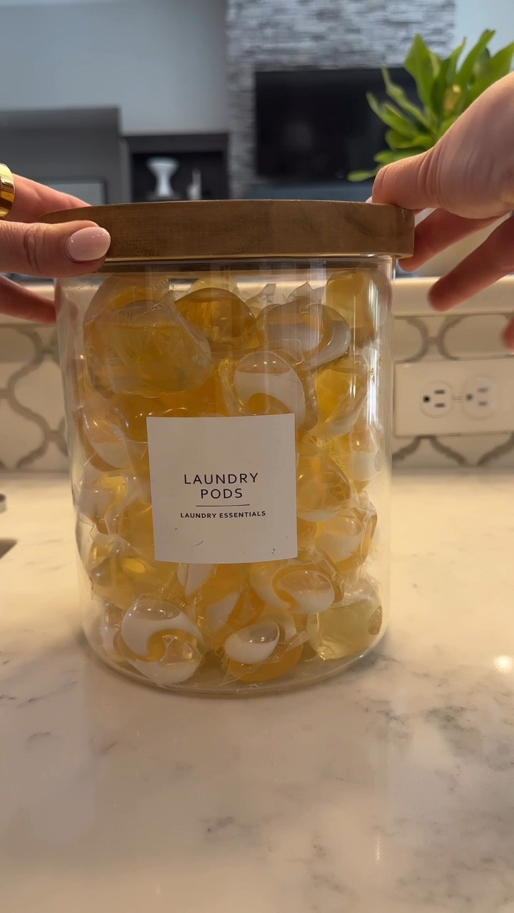 Quick little morning restock of some of our most used items. I love these glass organizing jars for spices, dry goods and even laundry products. Keeping everything in order and fresh. 



#LTKFindsUnder50 #LTKHome #LTKVideo