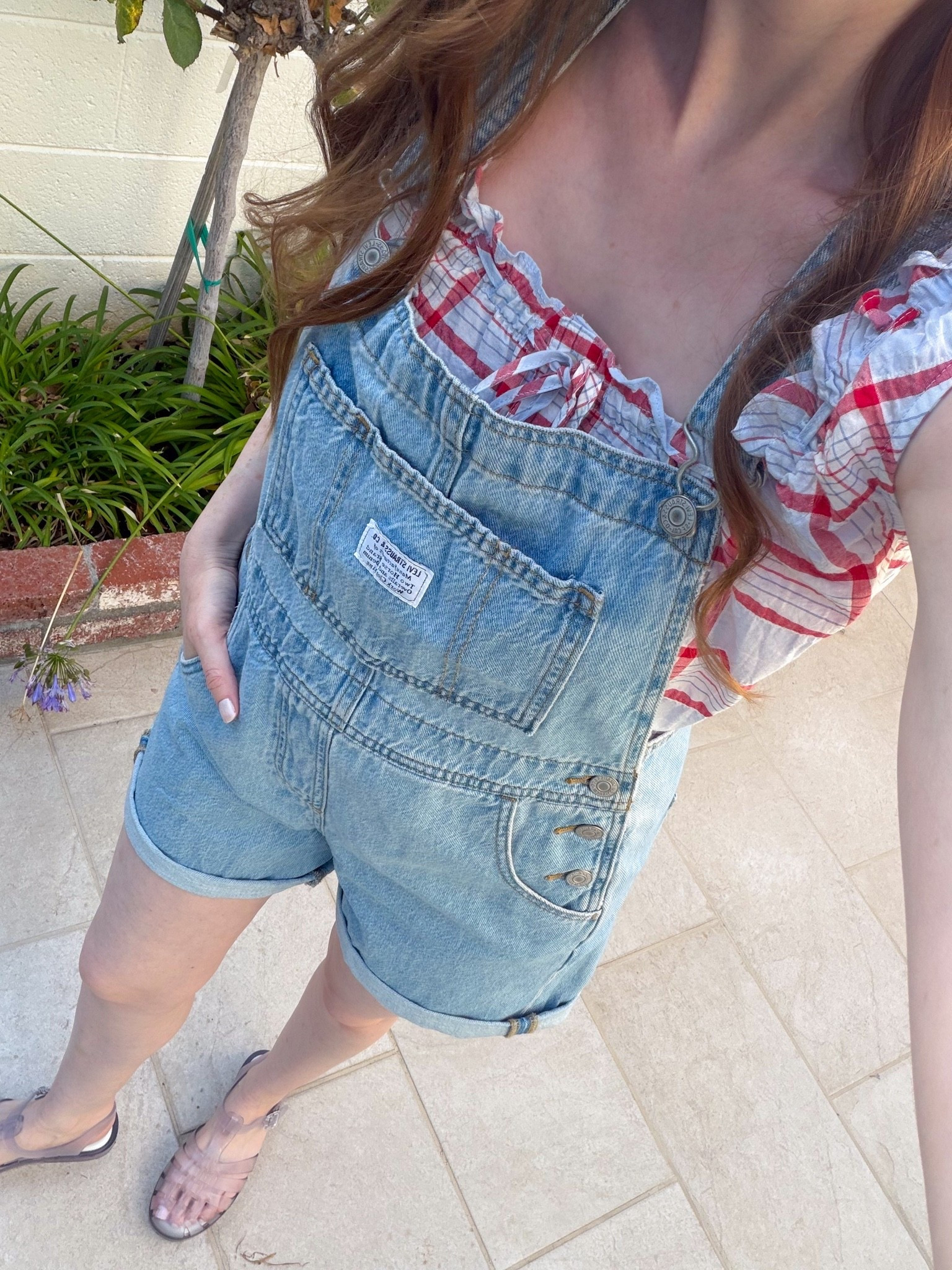 Target top on sale $13! Size XS ❤️💙🇺🇸 reminds me of a madewell top (linked it)
Jelly shoes run TTS
