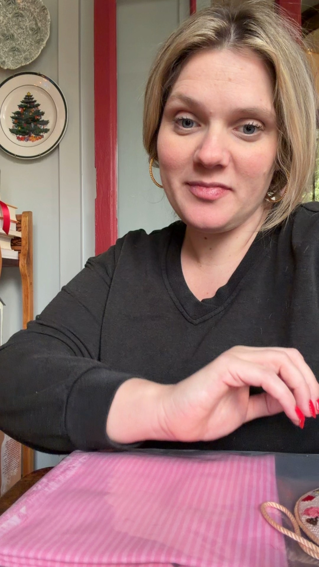 Needlepoint links 🪡

#LTKSeasonal #LTKstorytime #LTKHome