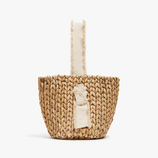 Petite Isla Bahia Basket Fringe Ivory | Pamela Munson