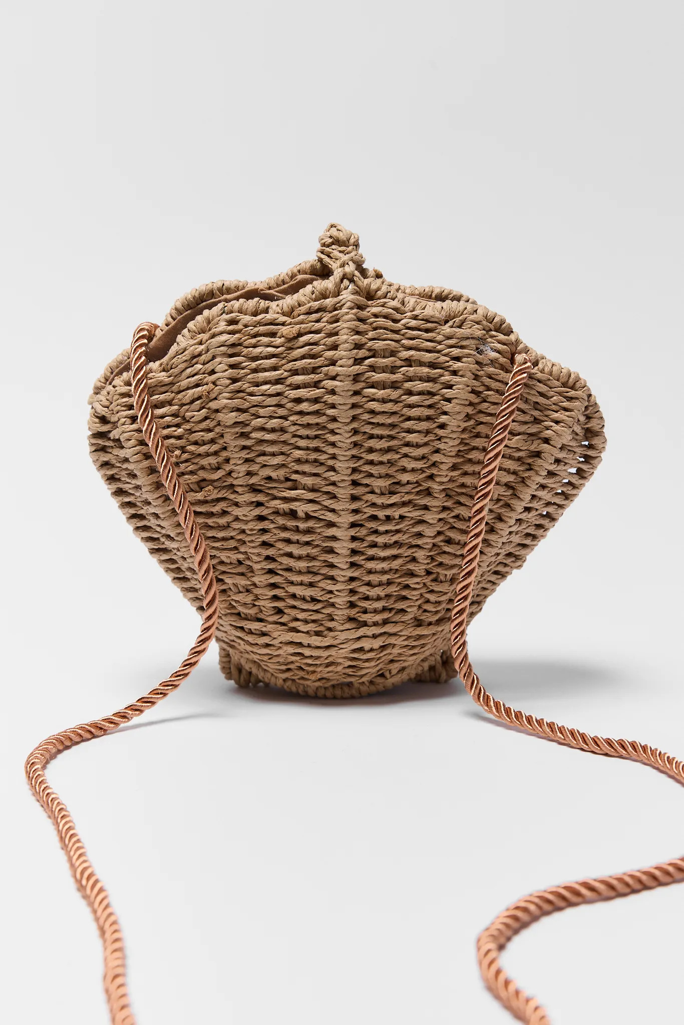Marcella Woven Seashell Bag | Avara