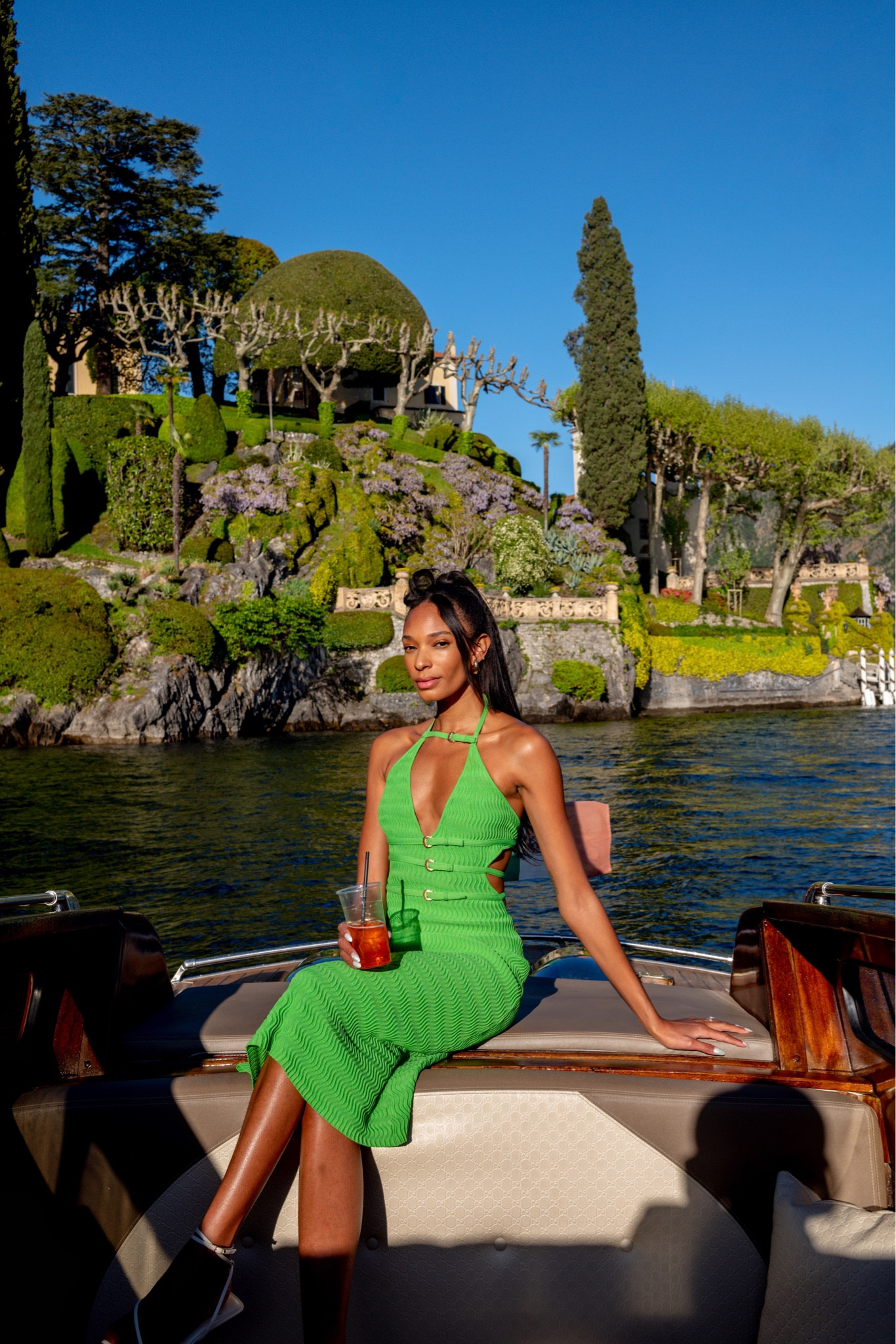The perfect green dress for spring and summer! Also available in black

#LTKstyletip #LTKeurope #LTKFind