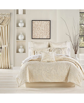 J Queen New York Blossom 4-Pc. Comforter Set, Queen & Reviews - Comforter Sets - Bed & Bath - Mac... | Macys (US)