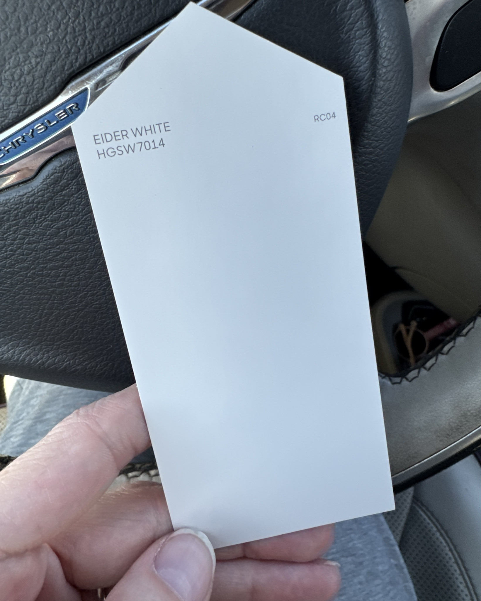 I dare you to find a better white 🤍🎨

the perfect white paint does exist… clean, bright, not too warm, not too stark—and testing samples from Lowe’s is the only way to find your exact match

if you’re in your renovation or refresh era, start with samples before committing 🙌🏼

linking the paint samples I’m using

#ltkhome #paintcolors #perfectwhite #homerenovation #interiordesign #lowesfinds #homeinspo

#LTKHome #LTKdayinmylife #LTKU