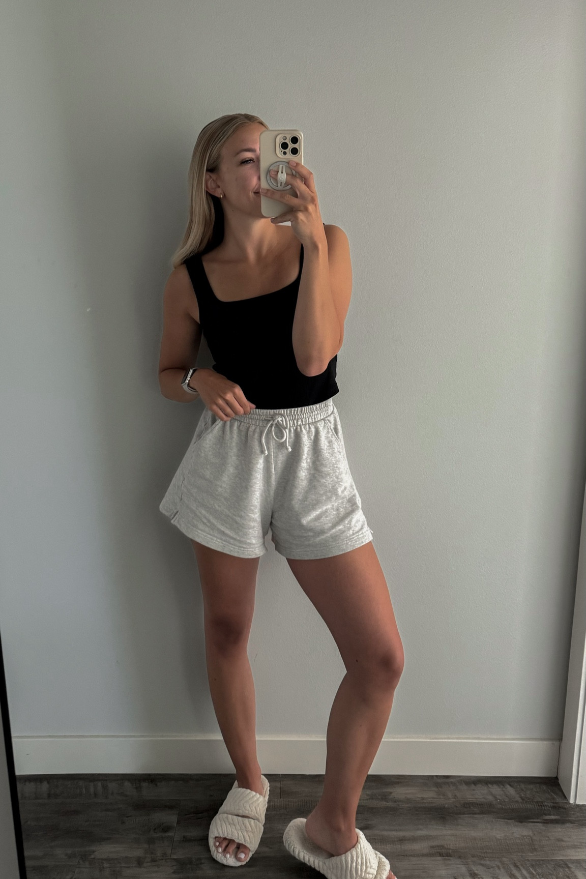 Old navy lounge fit! Wearing a small in both

#LTKSaleAlert #LTKFindsUnder100 #LTKFindsUnder50