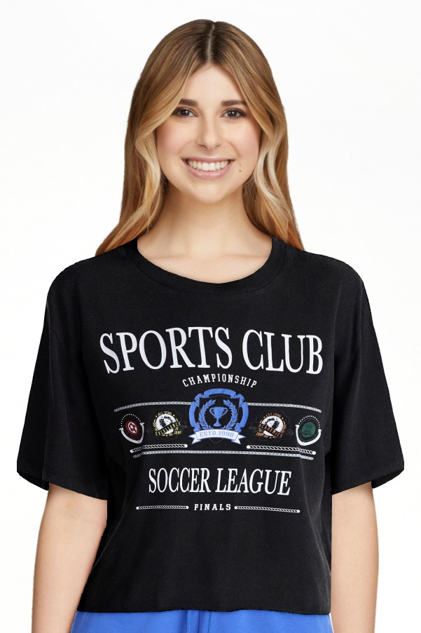 No Boundaries Boxy Cropped Graphic Tee, Women's XXS-4X | Walmart (US)