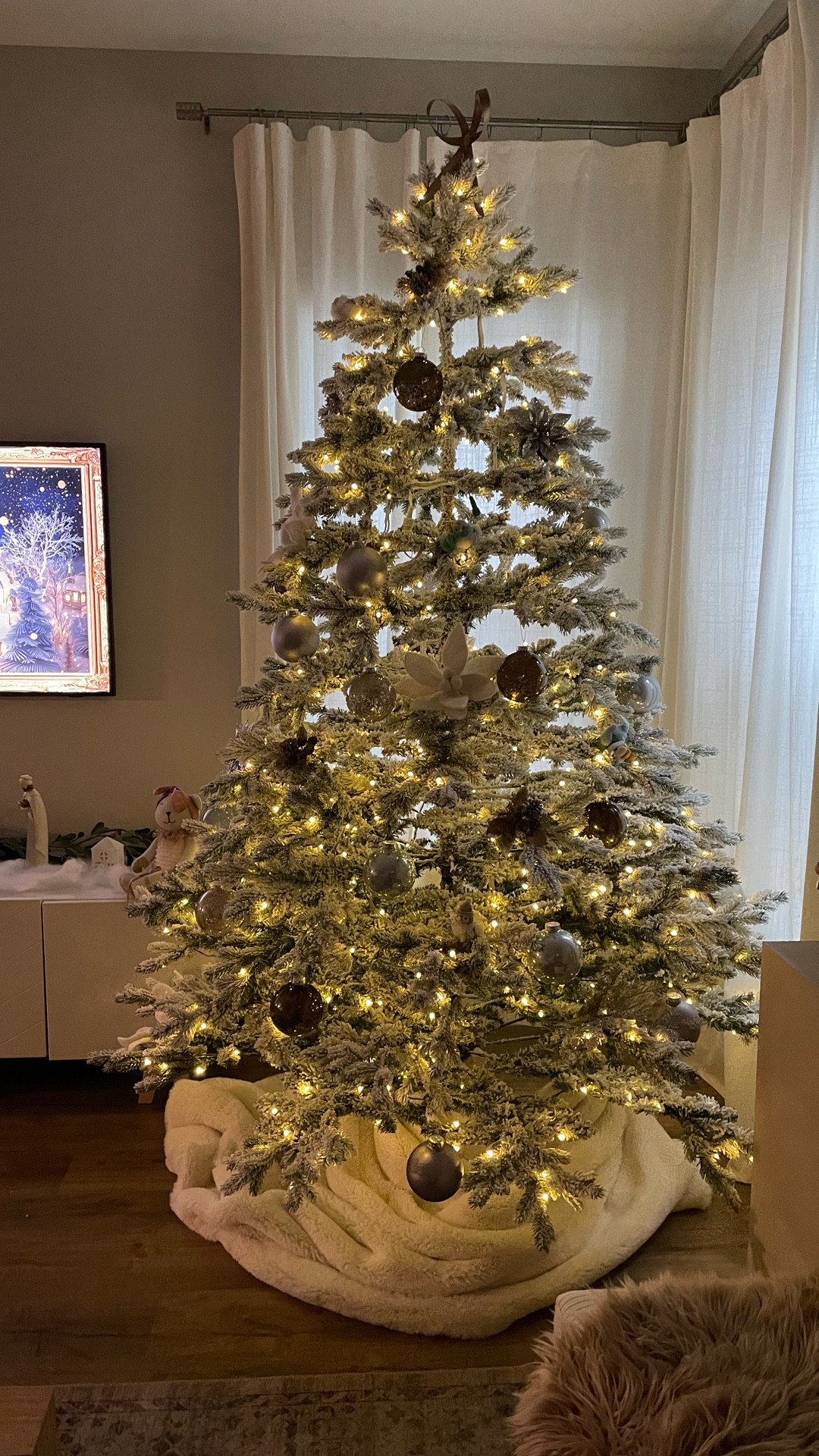 My 2025 Christmas Tree. Simple and budget-friendly

#LTKSeasonal #LTKHoliday #LTKHome