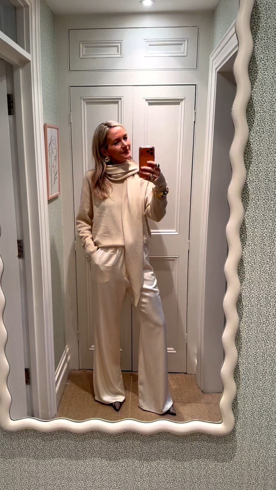 Winter whites… or maybe buttermilk is more accurate 🤍🤍
Scarf detail jumper and silky trousers with a cream blazer 💫

#LTKuk #LTKeurope #LTKwinter