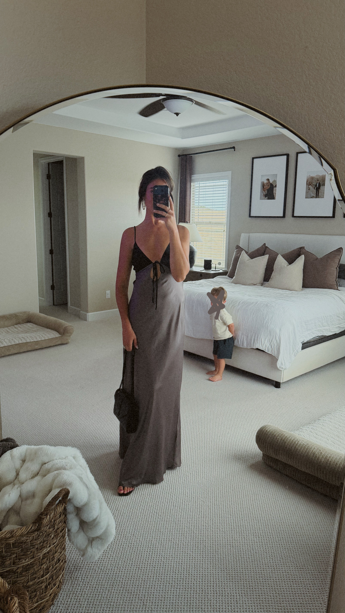 This dress is so flattering!

fall fashion fall style maxi dress satin dress wedding guest 

 #LTKgrwm #LTKootd #LTKWedding